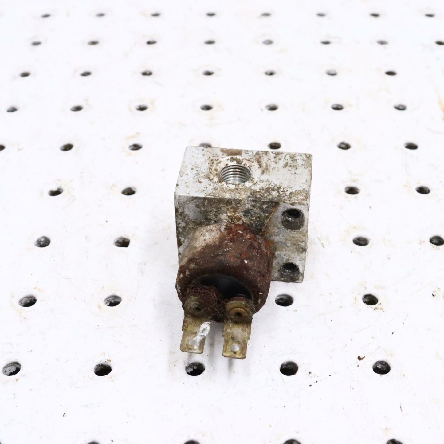 2001 POLARIS SPORTSMAN 400 REAR BACK BRAKE SENSOR 7052292