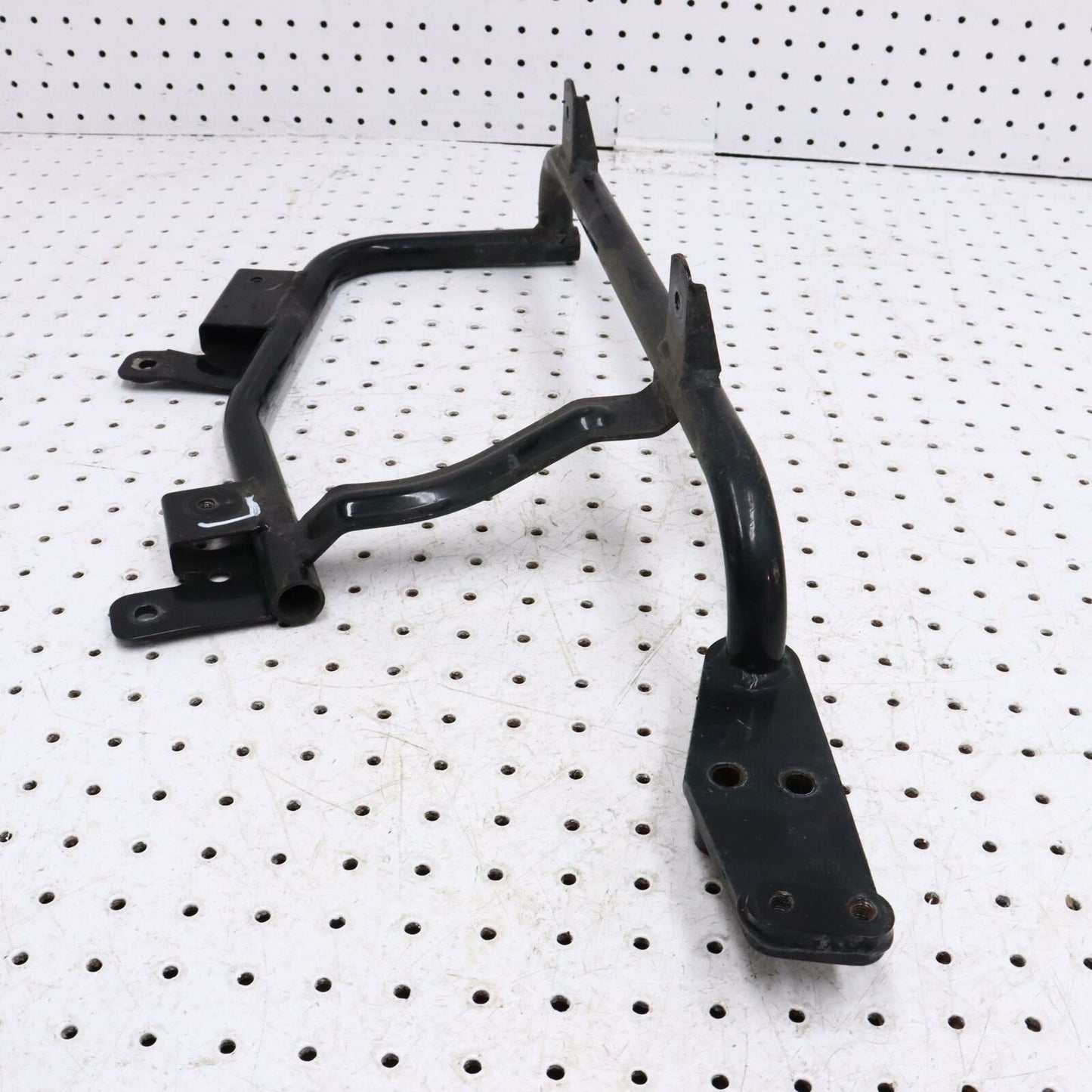 2003 YAMAHA V STAR 650 SADDLEBAG CASE MOUNTING BRACKET MOUNT