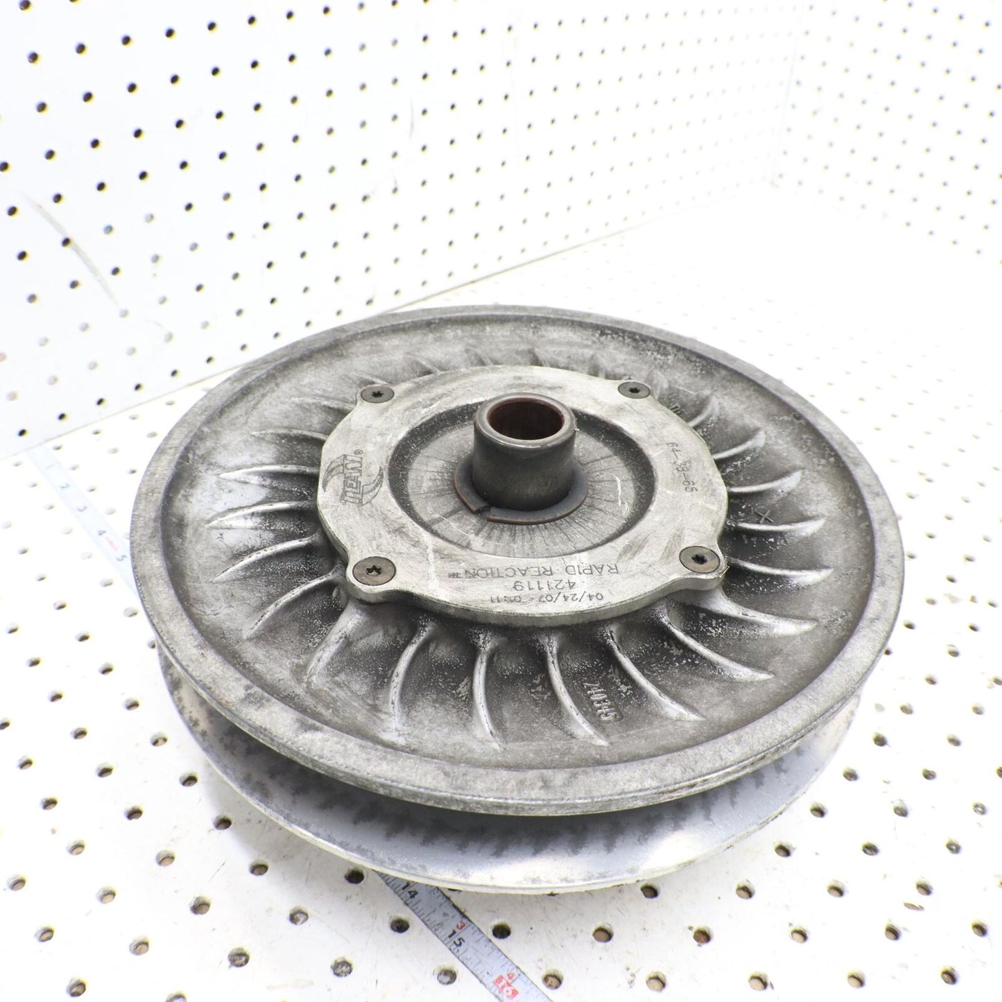 2008 POLARIS SWITCHBACK TURBO SECONDARY DRIVEN CLUTCH ASSEMBLY 1322645 1322948