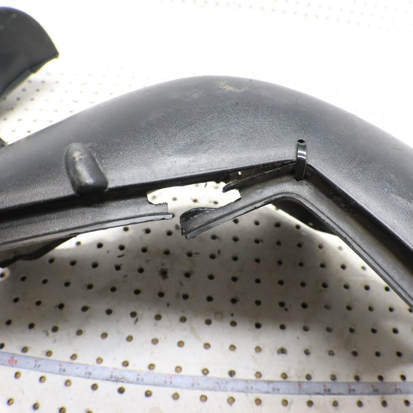 2008 POLARIS SWITCHBACK TURBO RIGHT SIDE LOWER BELLY PAN PANEL 2633275-070