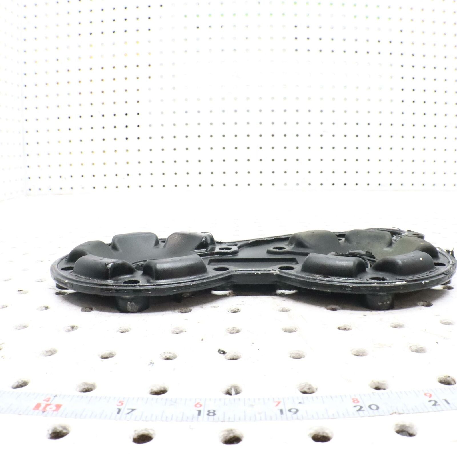 2007 POLARIS SWITCHBACK 600 CYLINDER HEAD TOP COVER DOME 5631822-329 5632529-329