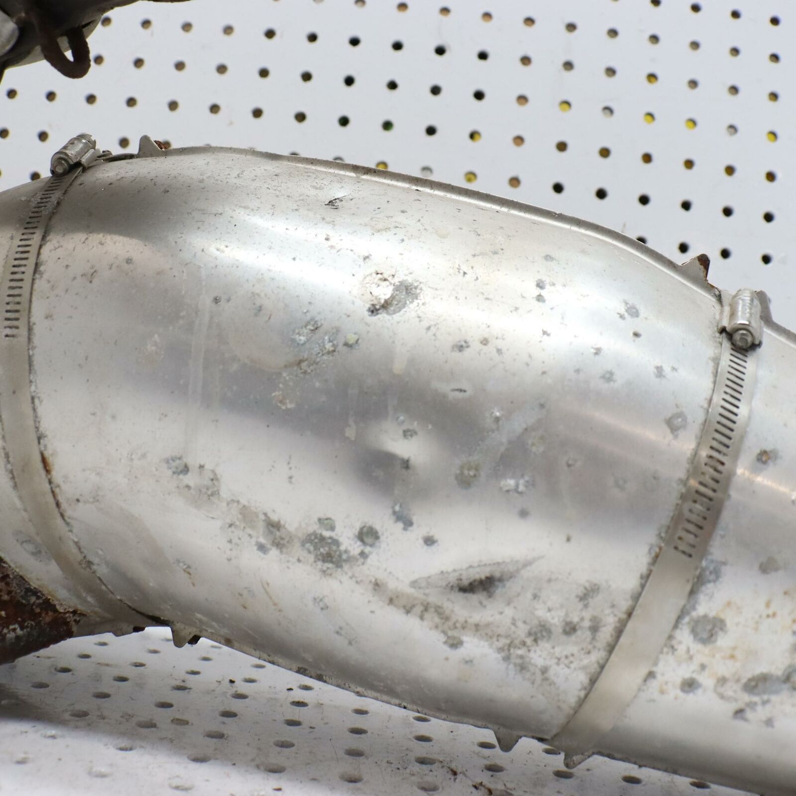 2006 POLARIS FUSION 700 EXHAUST EXPANSION CHAMBER PIPE 1261380