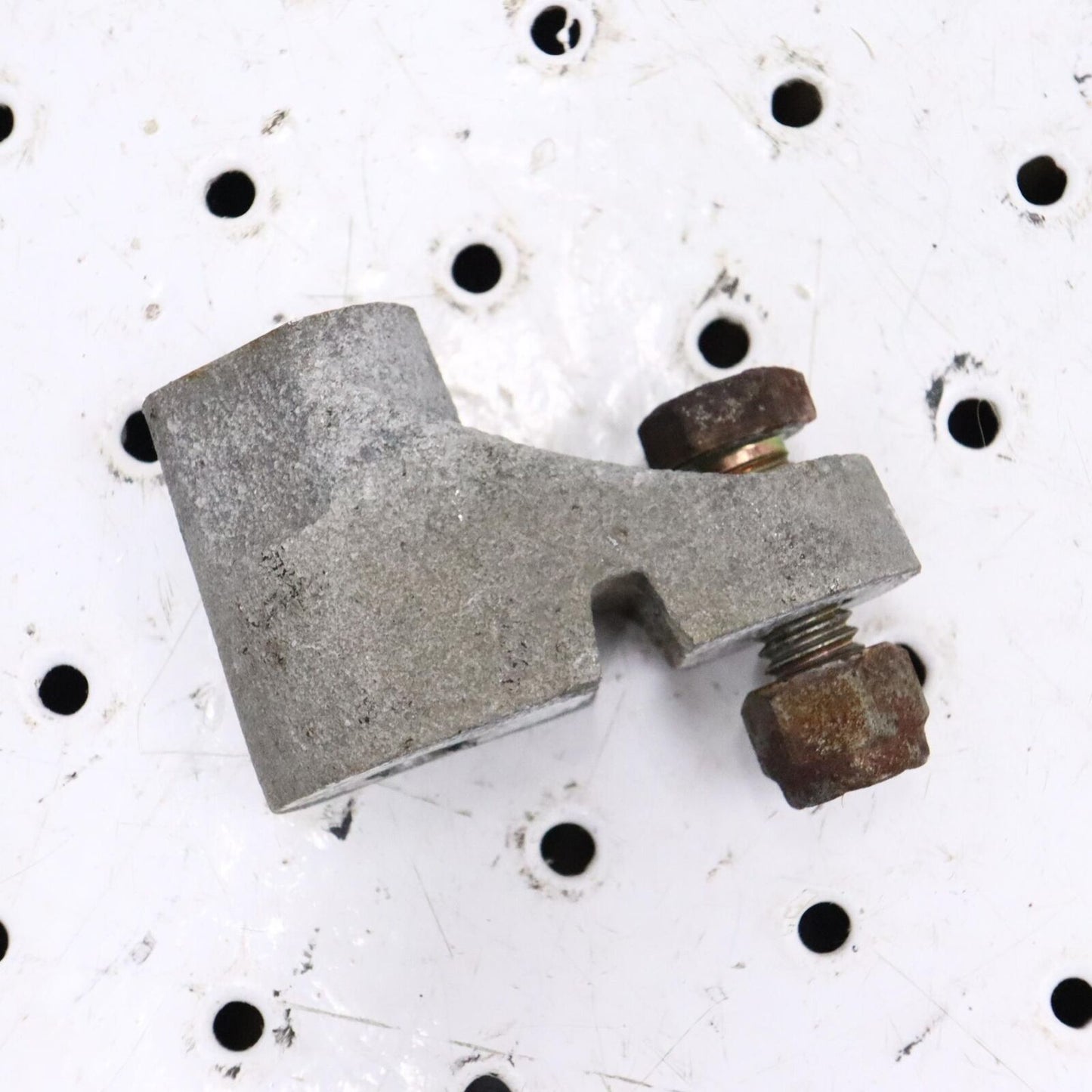 2002 ARCTIC CAT ZR 600 TRACK IDLER WHEEL MOUNT 1604-612