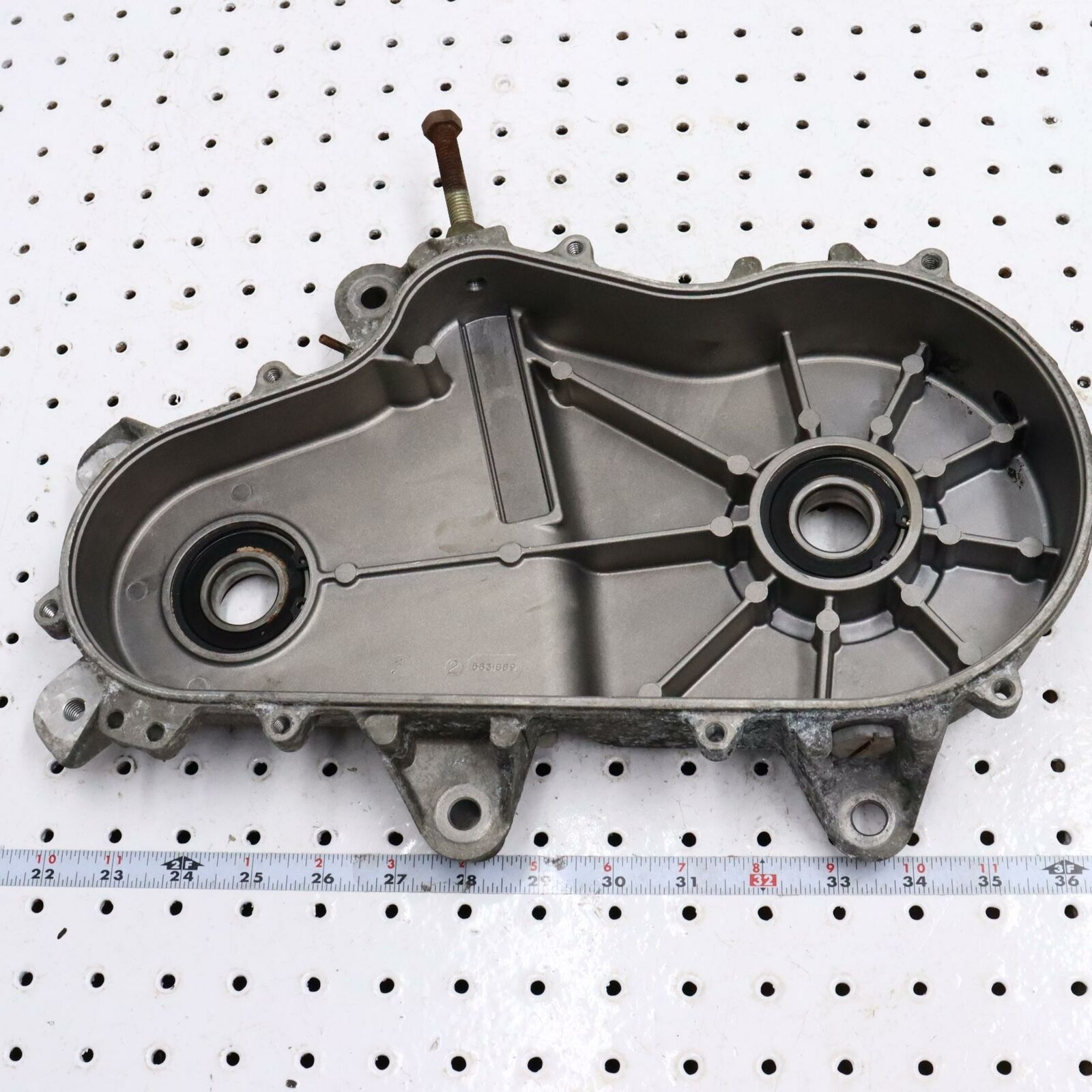 2006 POLARIS FUSION 700 TRACK CHAIN HOUSING CASE 2203548