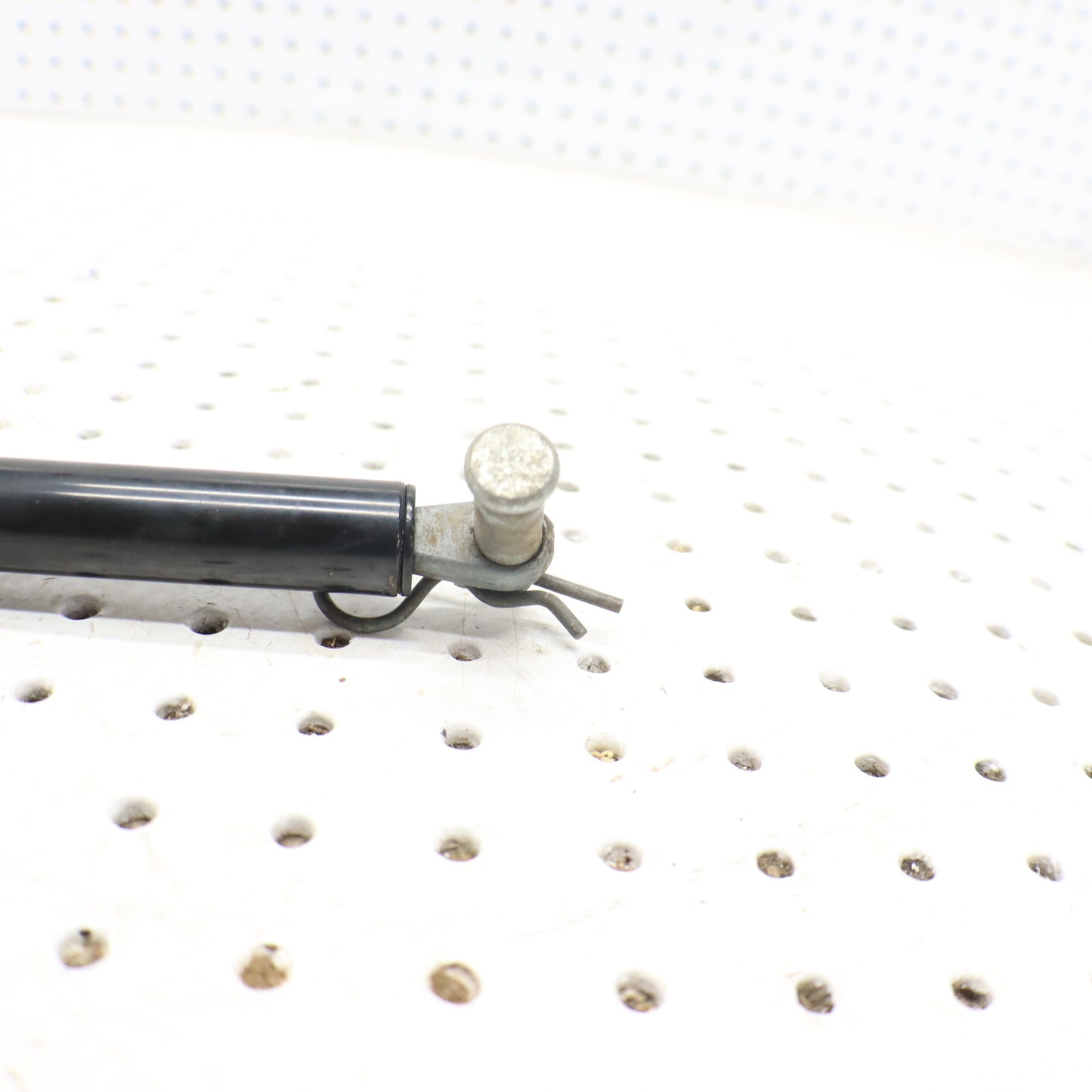 2013 Polaris Ranger Xp 900 Box Gas Strut Dump Strut 7044143; 7045663; 7043967