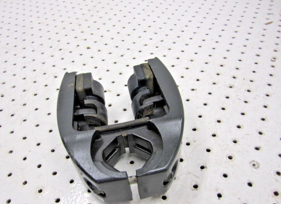 1998 MERCURY NORTHWOOD FORCE 40HP SHOCK MOUNT COVER 821780F4