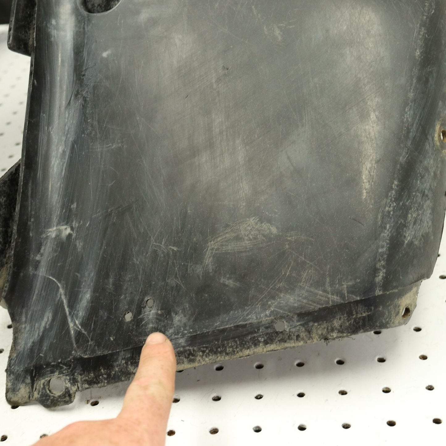 2002 POLARIS SPORTSMAN 700 FRONT FENDER CAB 2632299-177