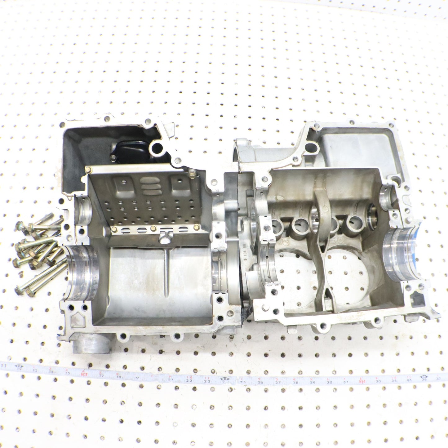 2008 Polaris Sportsman 800 Crankcase Engine Case 2203300