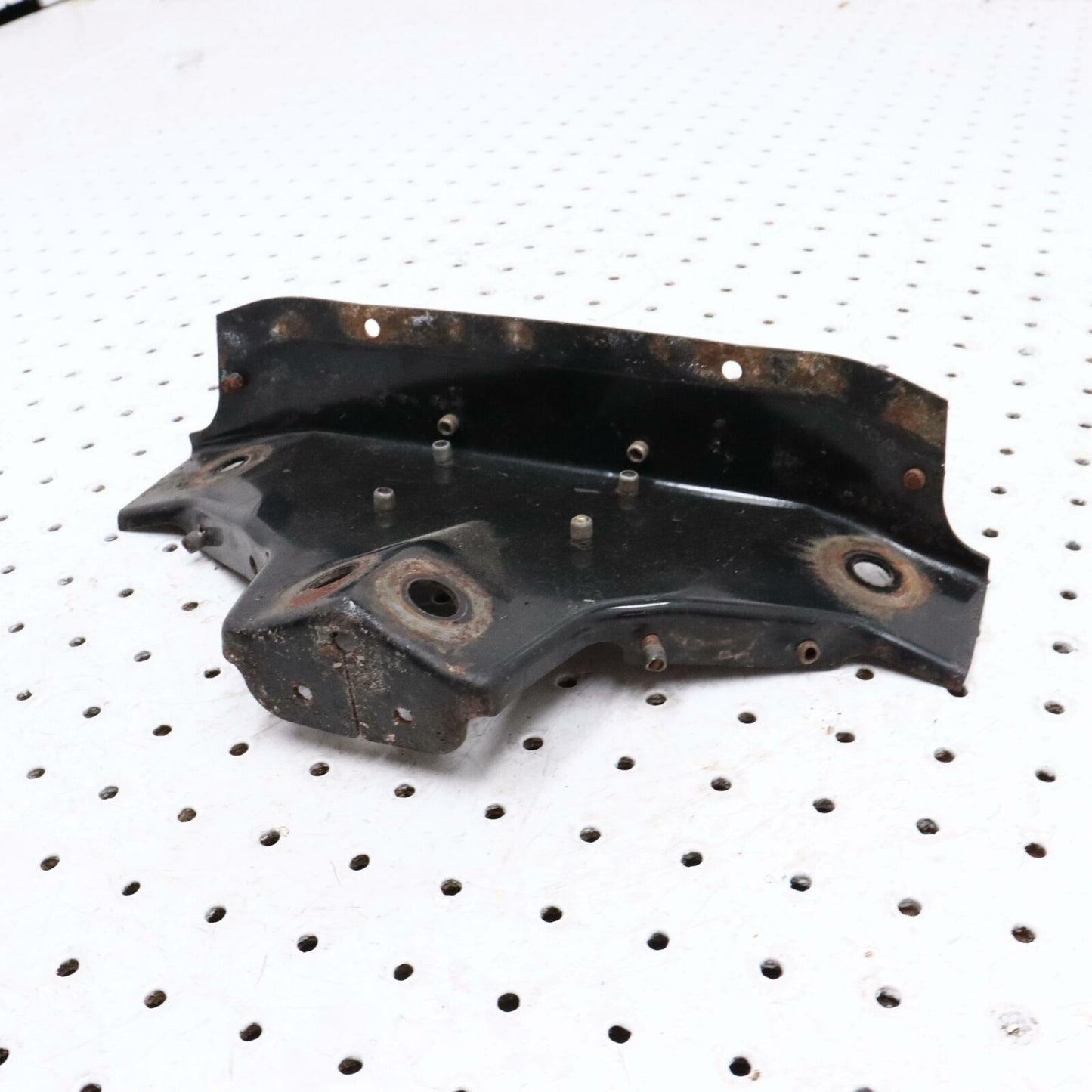 POLARIS RADIUS ROD MOUNT BRKT, RAD. ROD SUPPORT, BLK 5244049-067