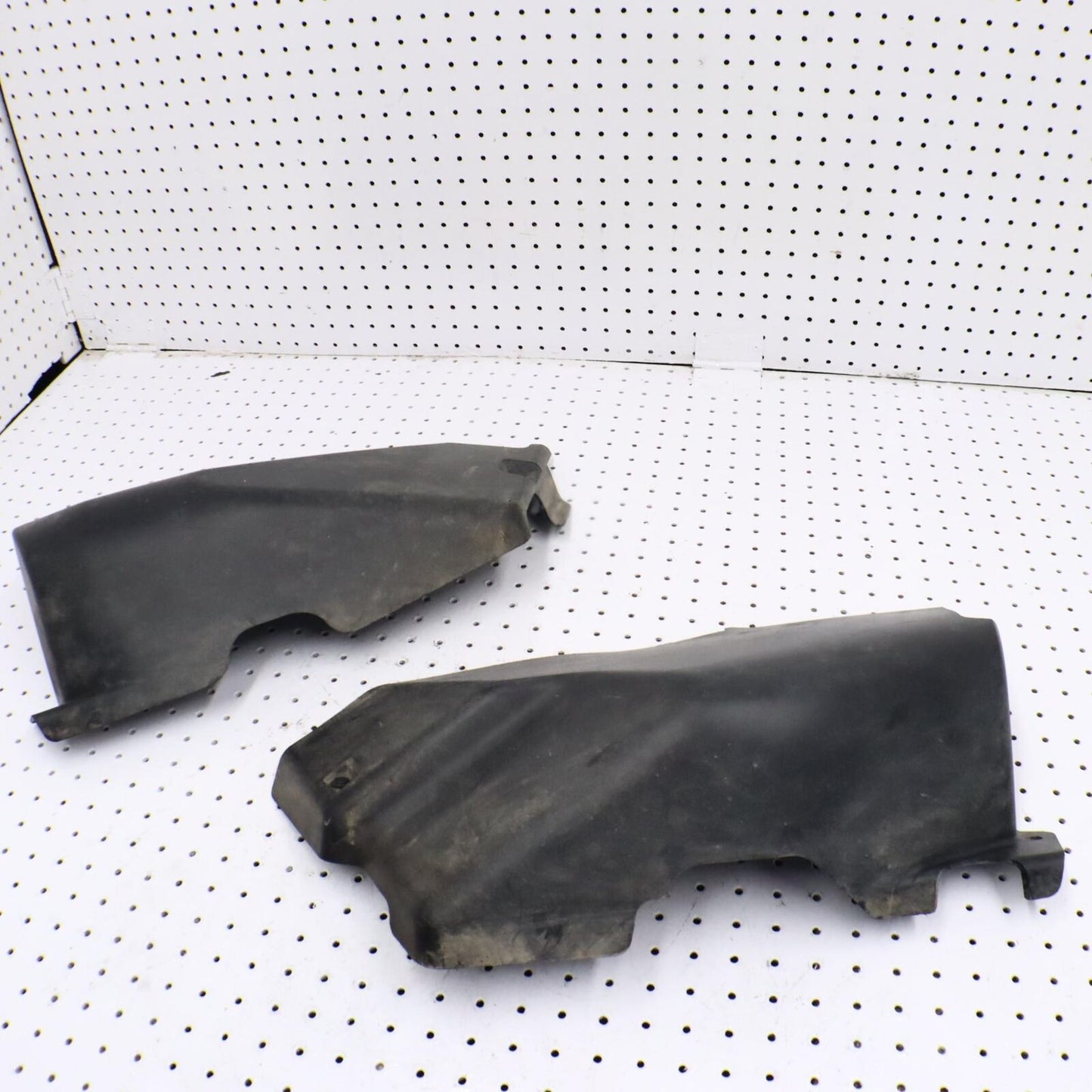 2014 POLARIS SPORTSMAN 850 MUD GUARDS LH AND RH 5437062-070; 5437063-070