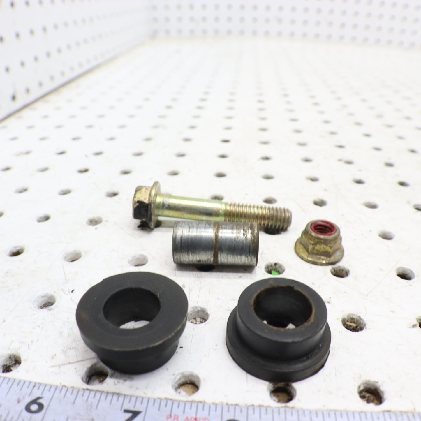 2008 POLARIS SWITCHBACK TURBO SHOCK BUSHING BOLT SPACER 1700072, 7518554 1700079