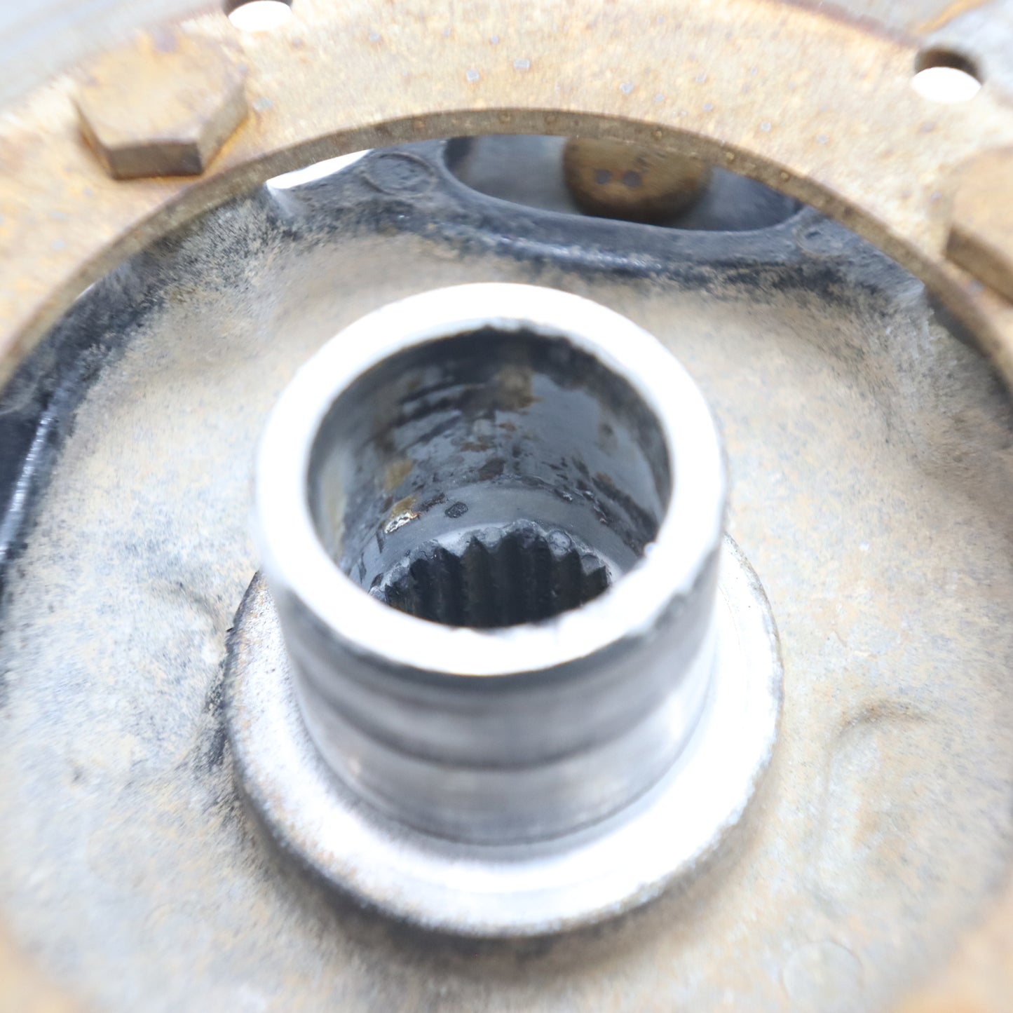2013 Polaris Ranger Xp 900 Wheel Hub REAR 5137431-067; 5142964-067