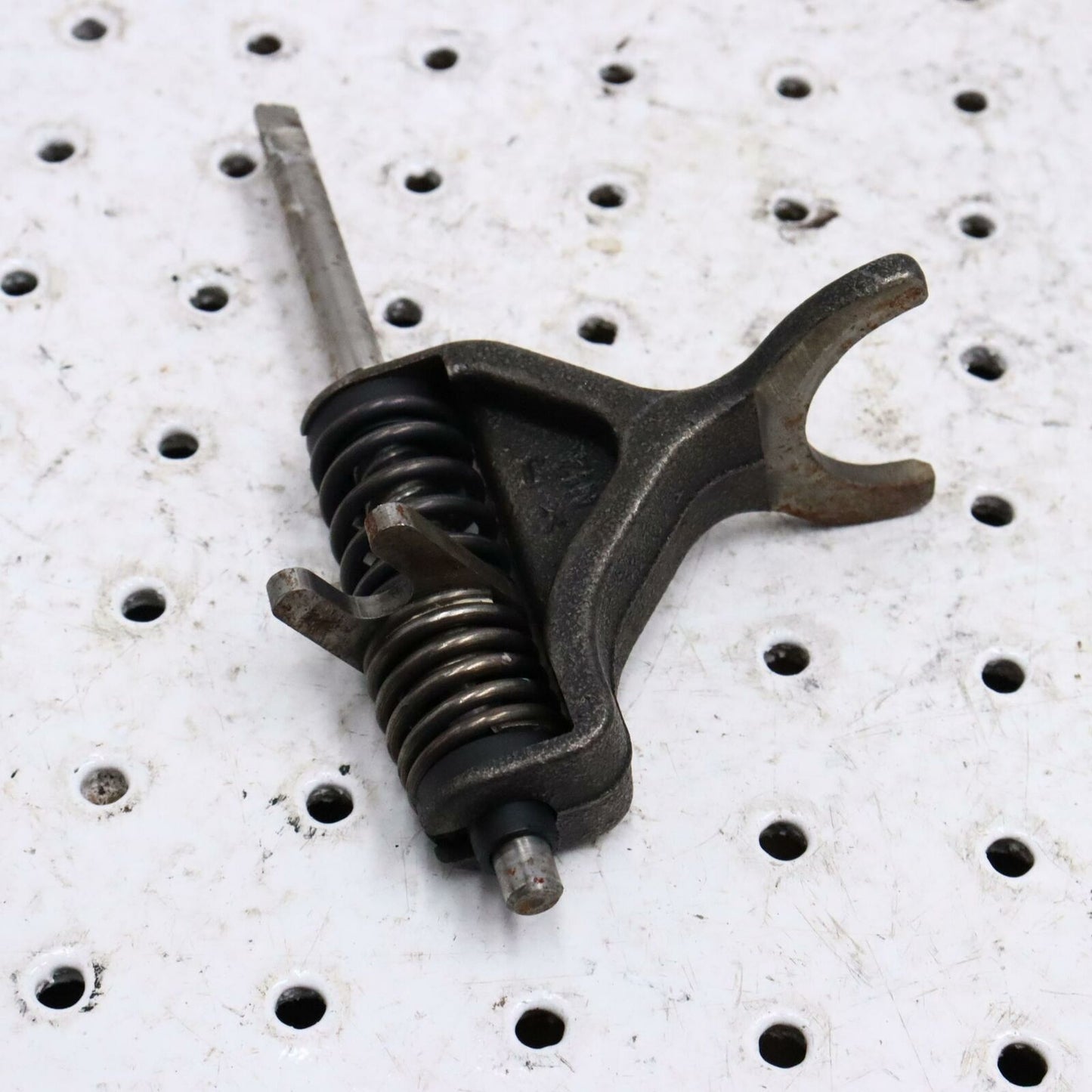 2006 POLARIS SWITCHBACK CHAIN CASE REVERSE SHIFT FORK 1332315