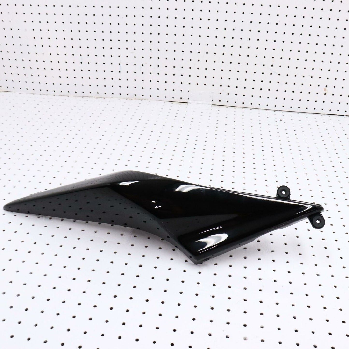 2009 KAWASAKI NINJA 250R RIGHT REAR BACK TAIL FAIRING COWL SHROUD 36040-0062-15Q