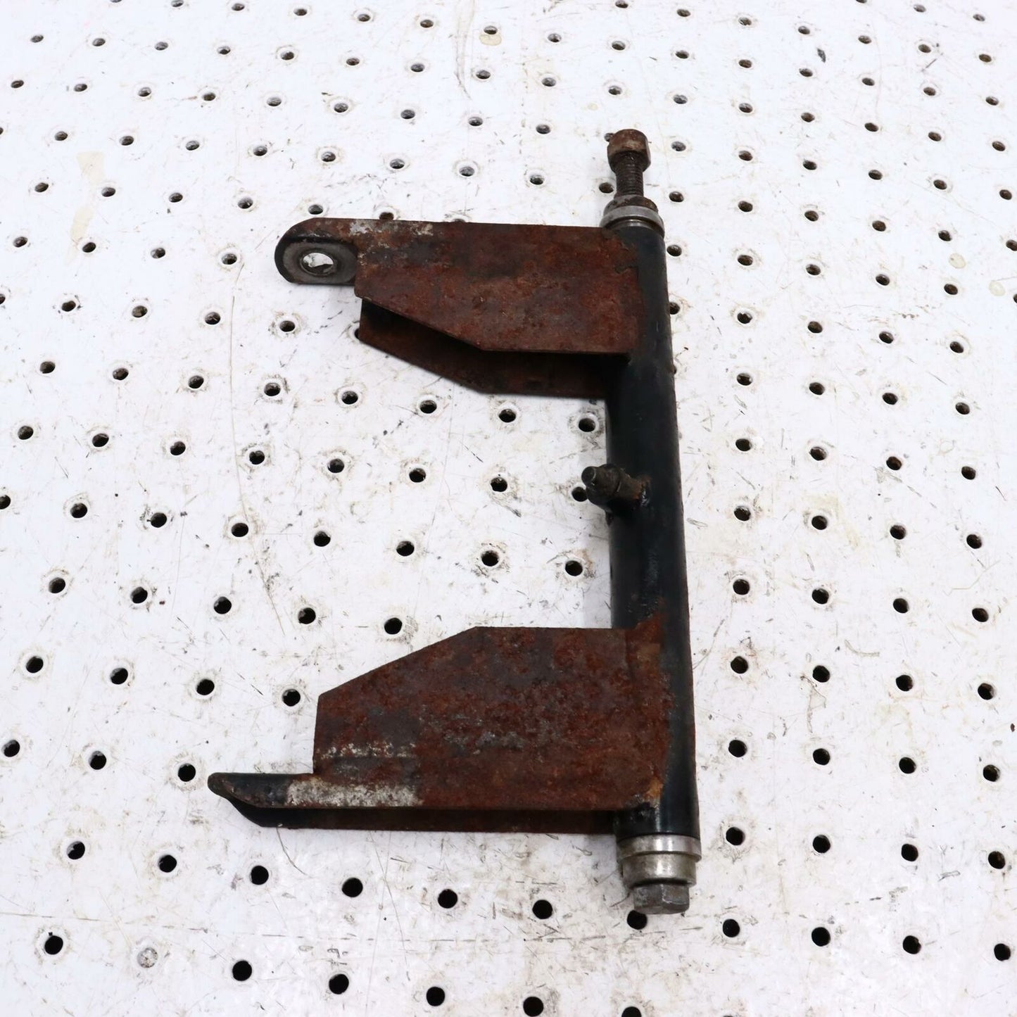 2003 ARCTIC CAT F7 FIRECAT 700 REAR PIVOT ARM 0704-727