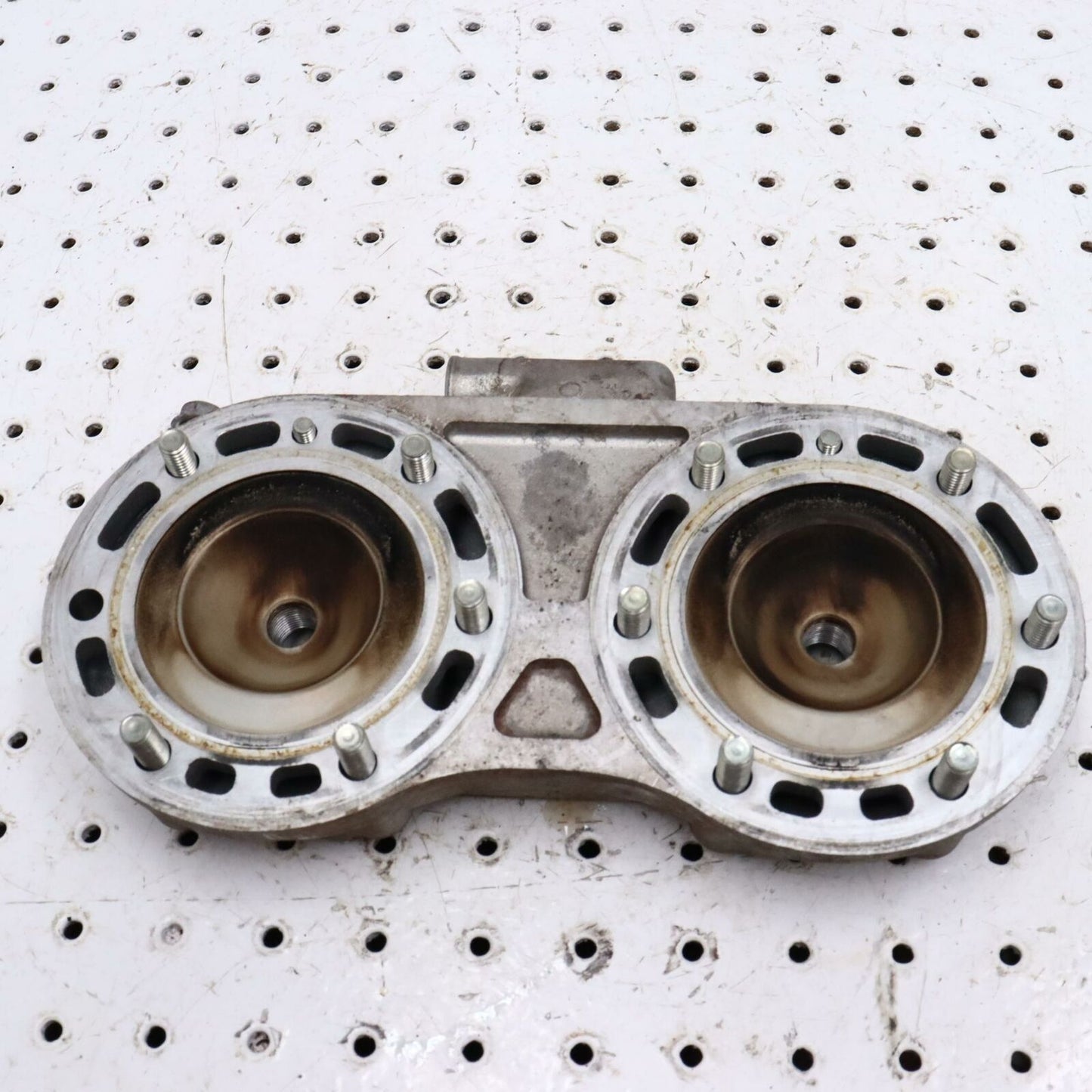 2013 ARCTIC CAT F5 ENGINE MOTOR CYLINDER HEAD TOP COVER DOME 3007-611