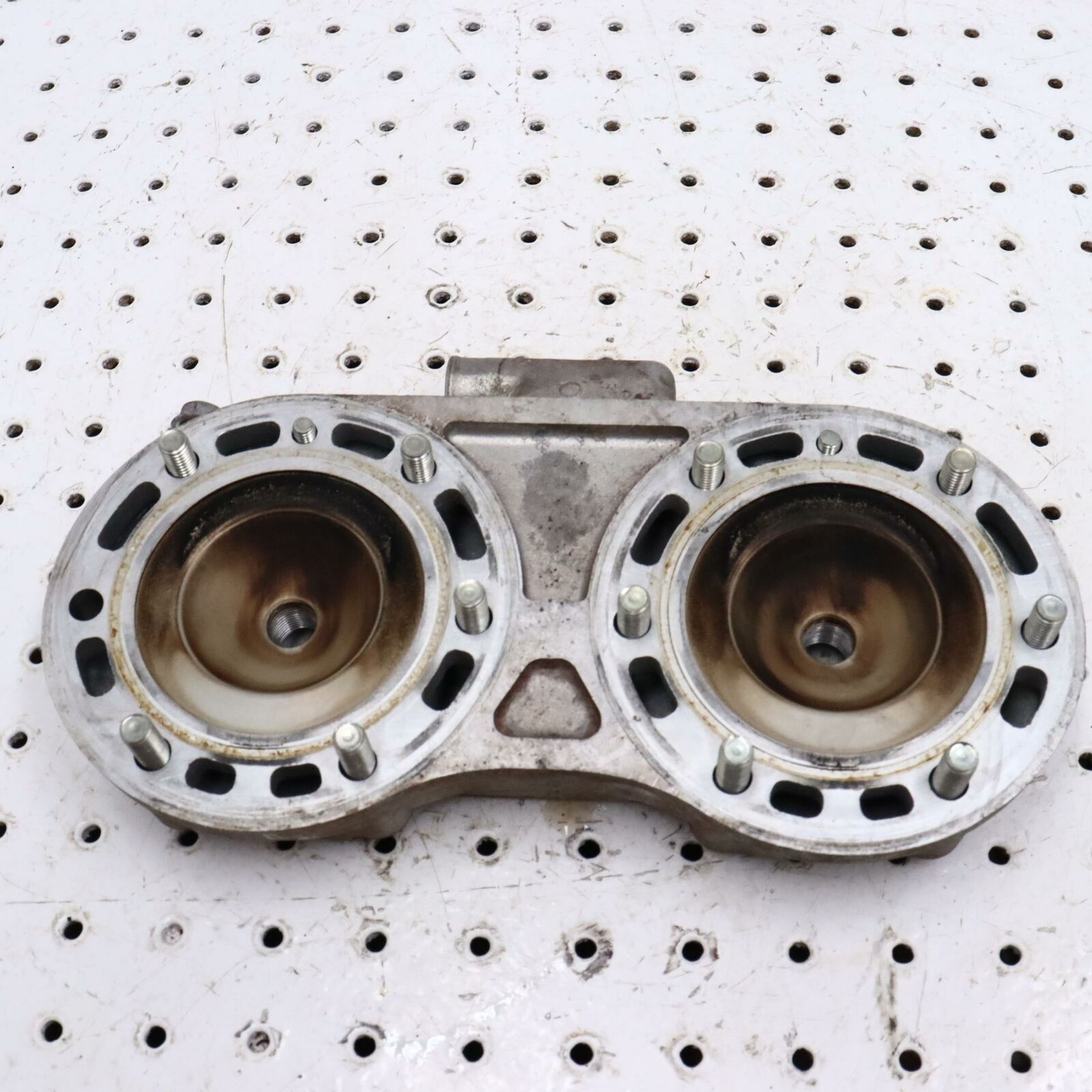 2013 ARCTIC CAT F5 ENGINE MOTOR CYLINDER HEAD TOP COVER DOME 3007-611