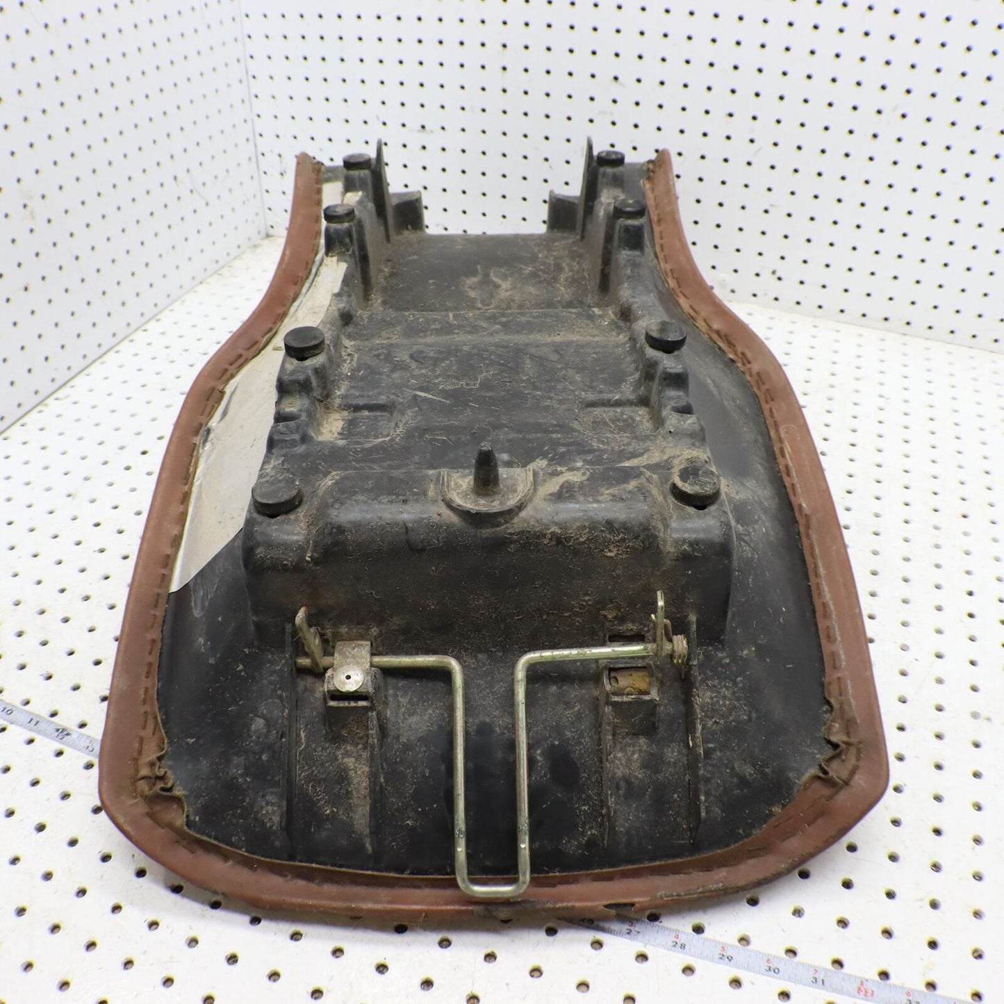 1998 POLARIS XPLORER 400L SEAT SADDLE 2682360-218 2683222-070 2681747-218