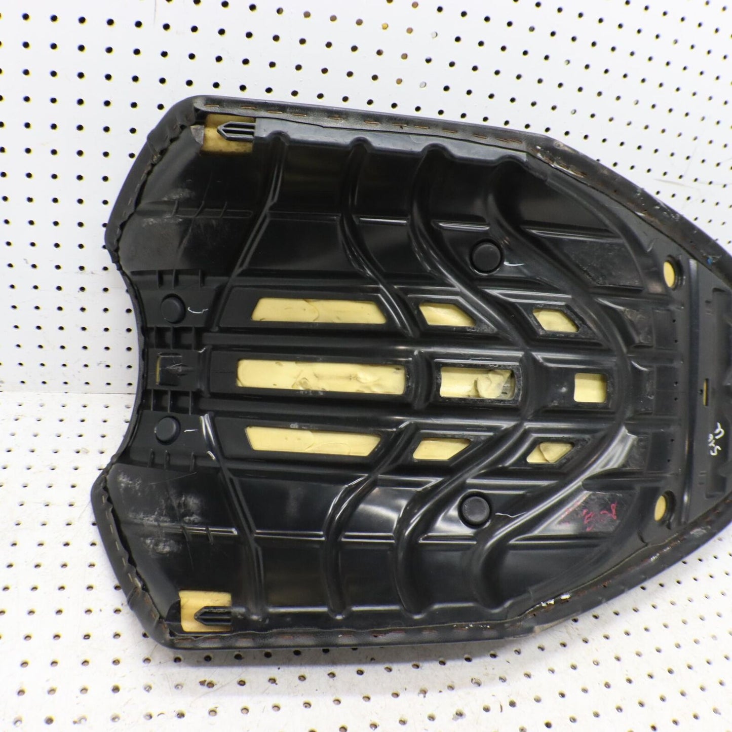 2008 POLARIS SWITCHBACK TURBO SEAT SADDLE 2684031