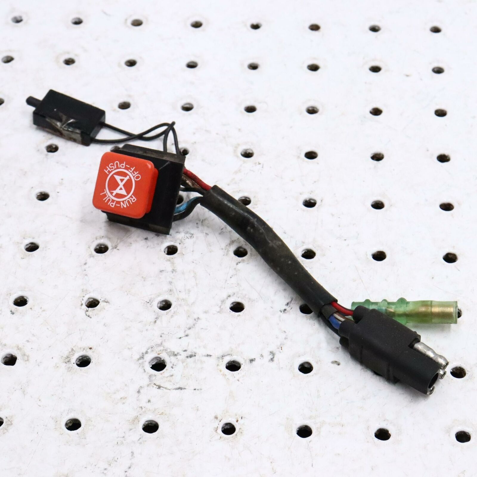 2006 POLARIS SWITCHBACK CUT OFF EMERGENCY BUTTON KILL SWITCH 4011280; 4013379