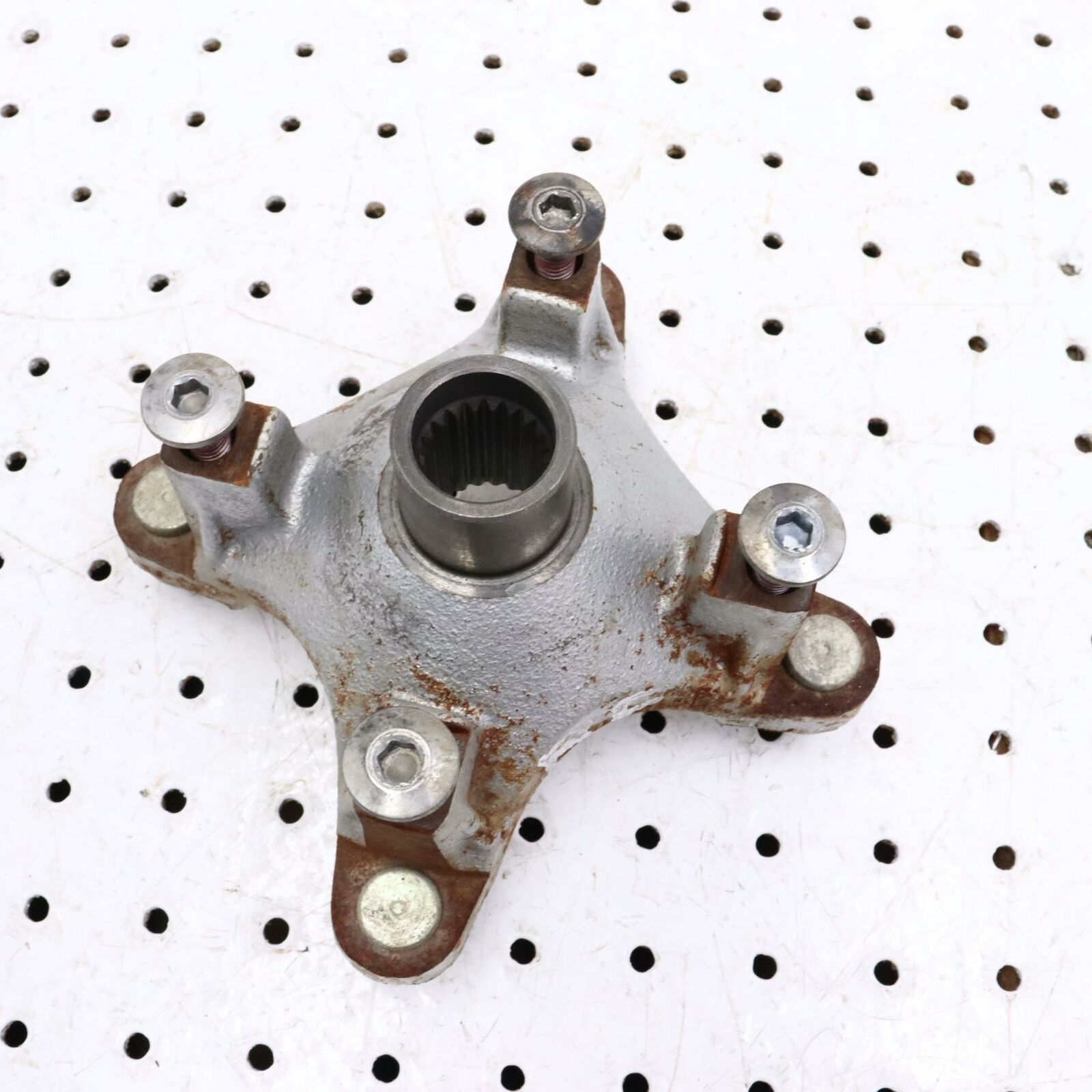 2008 KAWASAKI BRUTE FORCE 650 FRONT WHEEL HUB RIGHT 49030-1135; 49030-0046