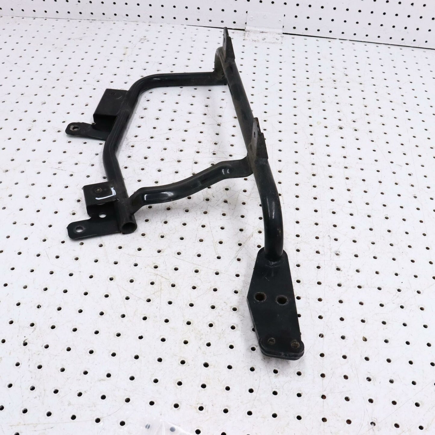 2003 YAMAHA V STAR 650 SADDLEBAG CASE MOUNTING BRACKET MOUNT