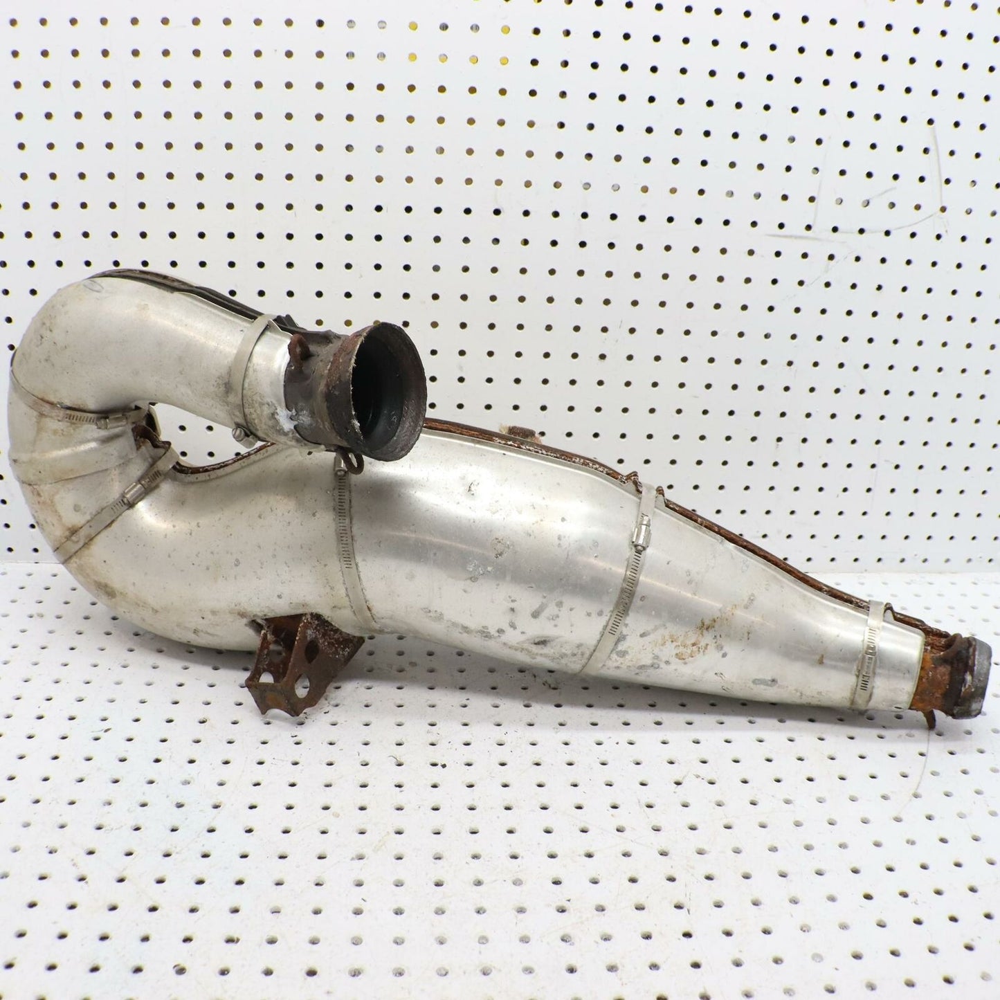 2006 POLARIS FUSION 700 EXHAUST EXPANSION CHAMBER PIPE 1261380