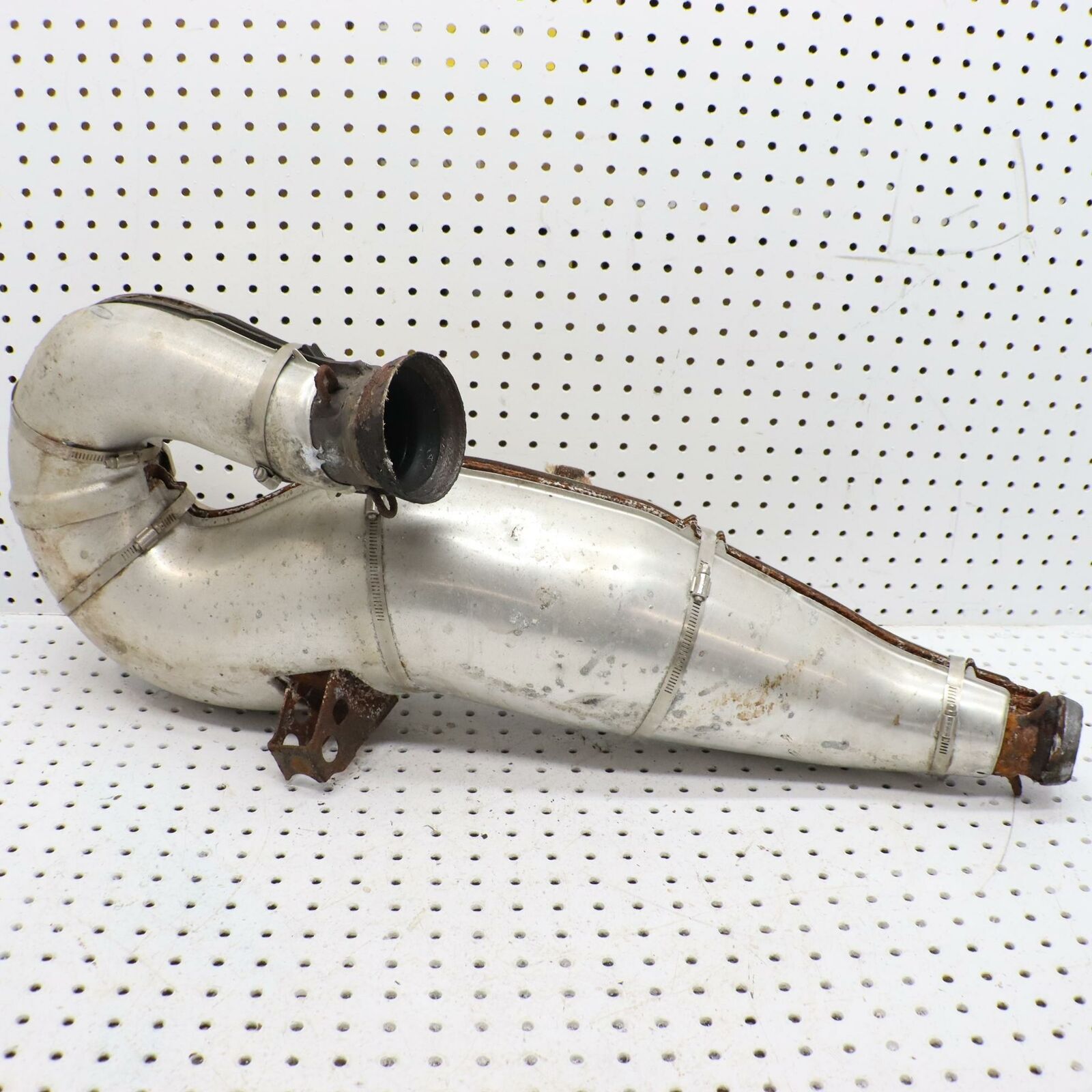 2006 POLARIS FUSION 700 EXHAUST EXPANSION CHAMBER PIPE 1261380
