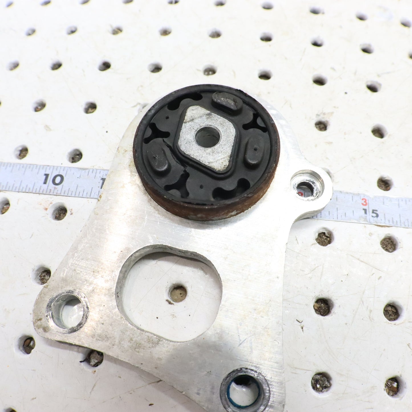 2009 Arctic Cat Crossfire R 8 Motor Engine Mount 0708-581