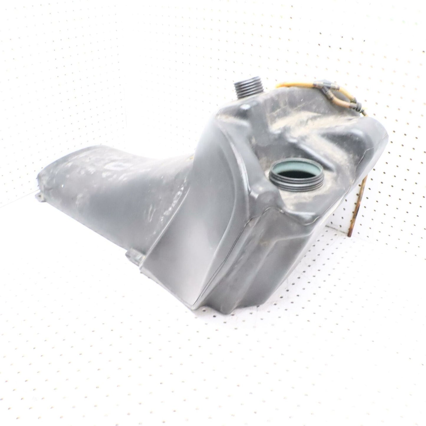 2007 POLARIS SWITCHBACK 600 GAS TANK FUEL RESERVOIR 2203288; 2520601