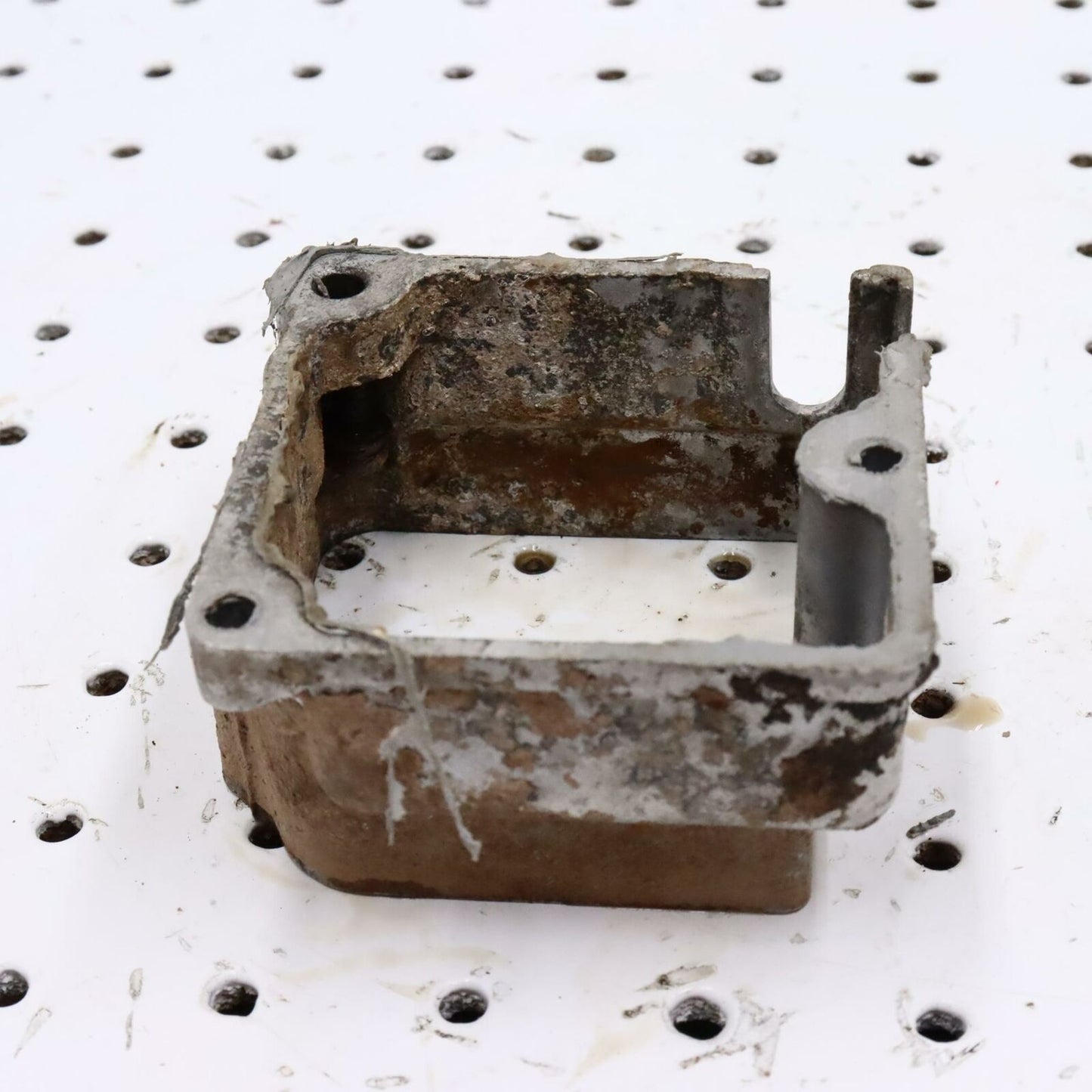 1996 POLARIS SCRAMBLER 400 OIL PUMP HOUSING 3085279