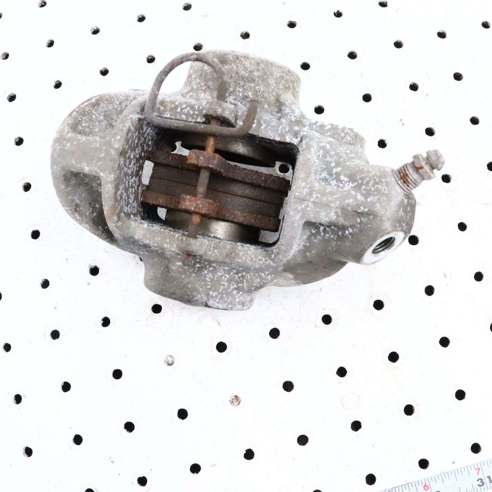 2006 POLARIS FUSION 700 BRAKE CALIPER 2202742