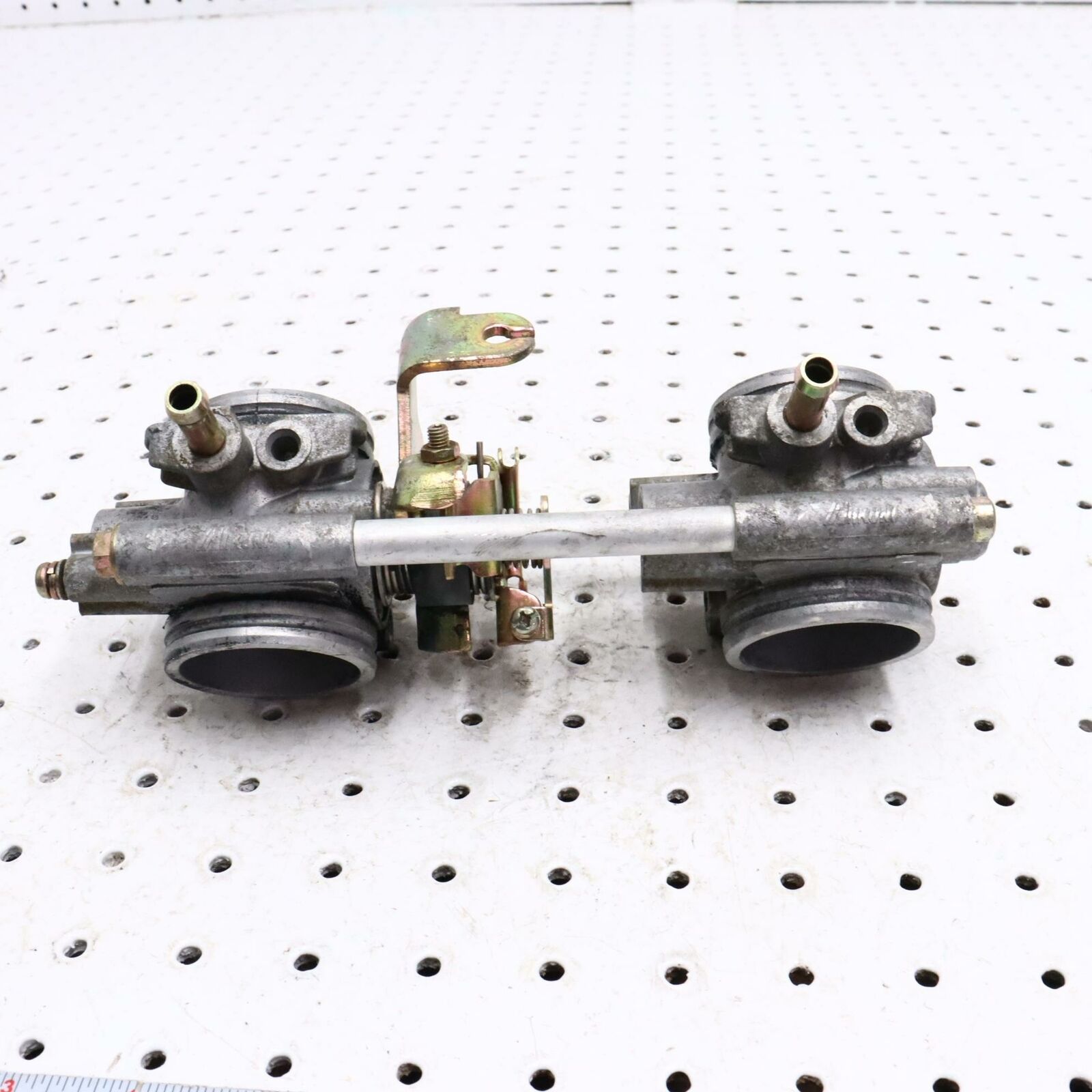 2006 POLARIS SWITCHBACK MAIN THROTTLE BODIES BODY 1253519