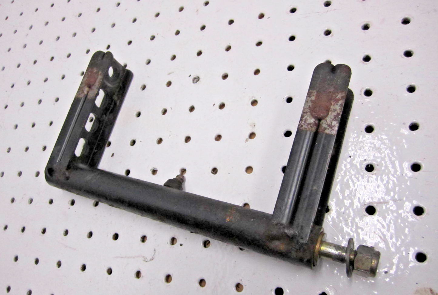 2002 POLARIS EDGE XC 600 REAR PIVOT ARM 1541478-067