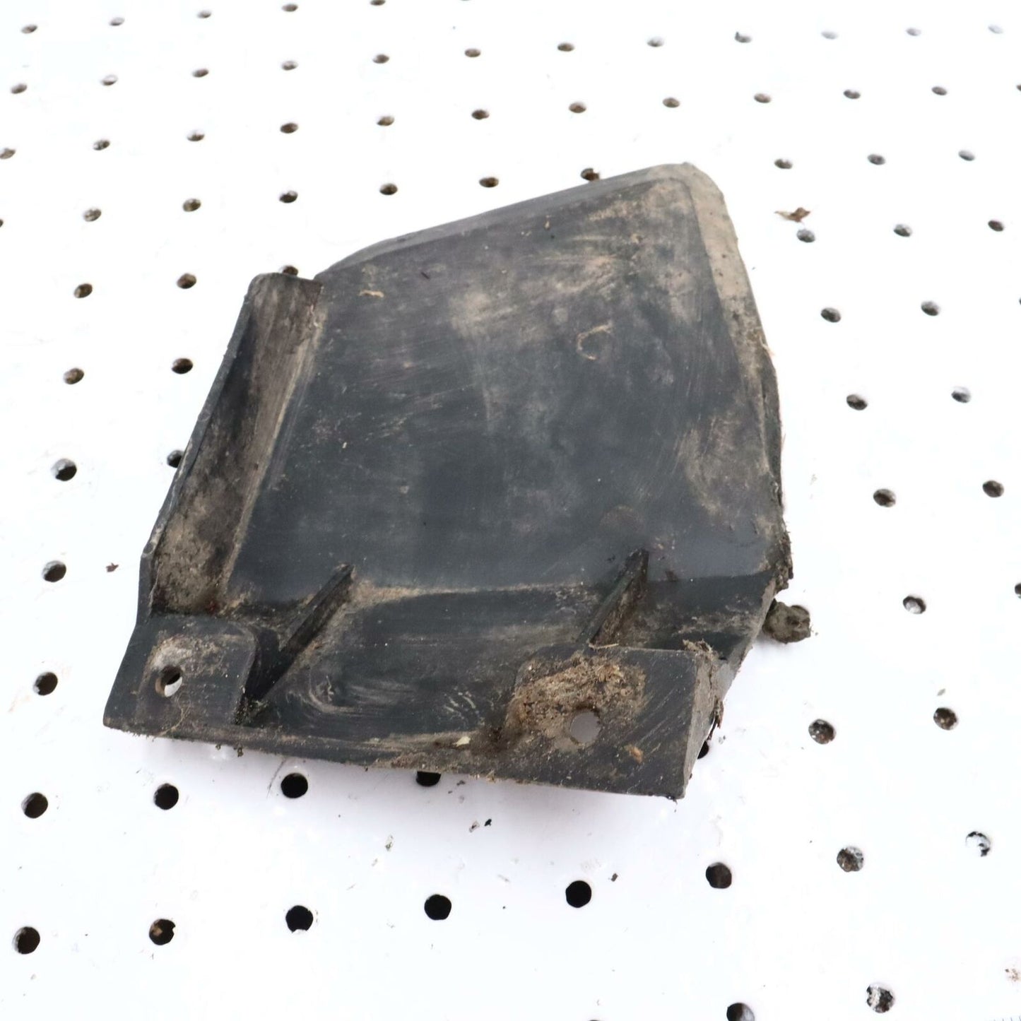 1996 POLARIS SCRAMBLER 400 FRONT RIGHT CV AXLE GUARD 5431149; 5431149-070