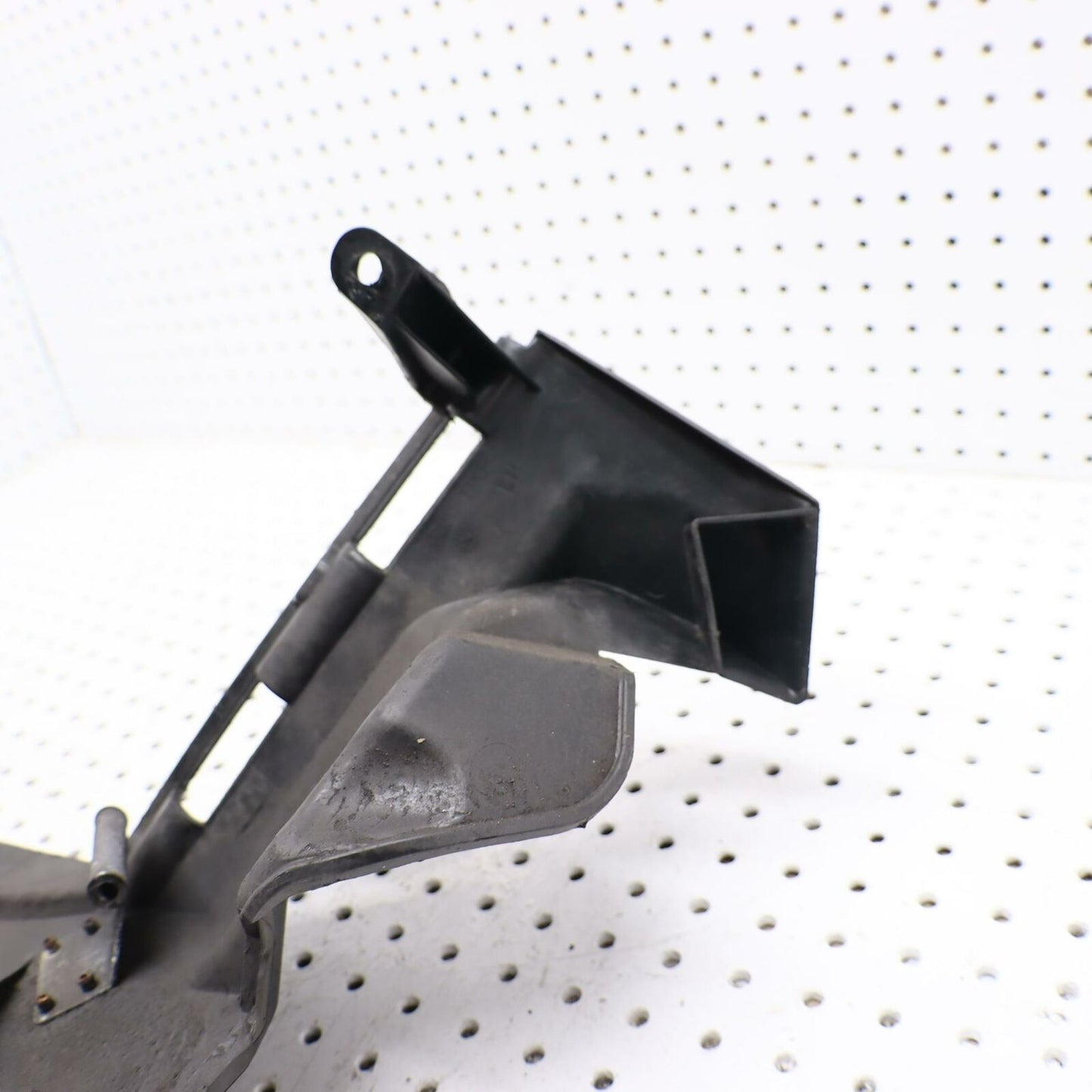 2013 ARCTIC CAT F5 LEFT SIDE LOWER BELLY PAN PANEL COVER COWL 4706-073