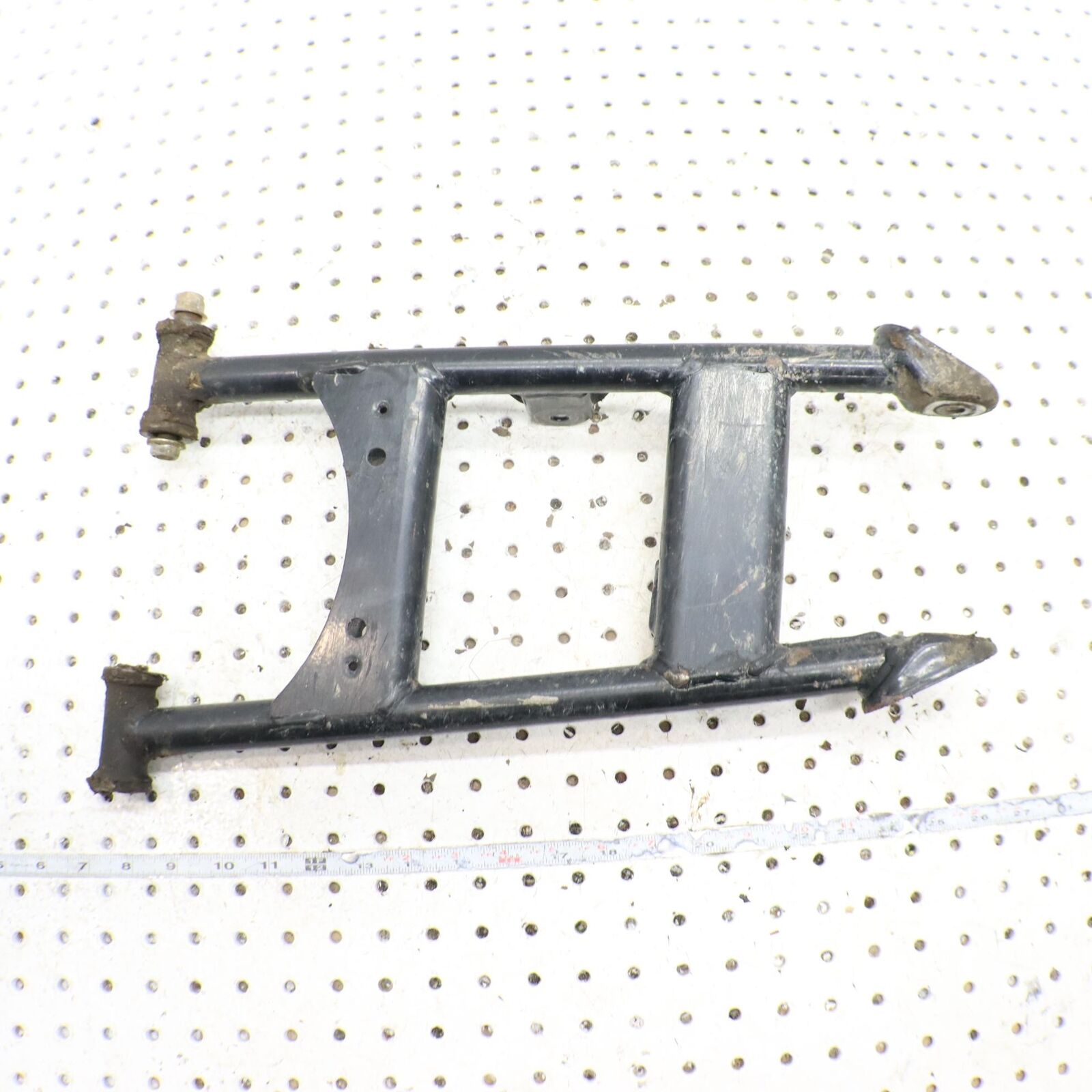 2009 POLARIS SPORTSMAN XP 850 LOWER LEFT REAR CONTROL A ARM  1015128-067 1017256