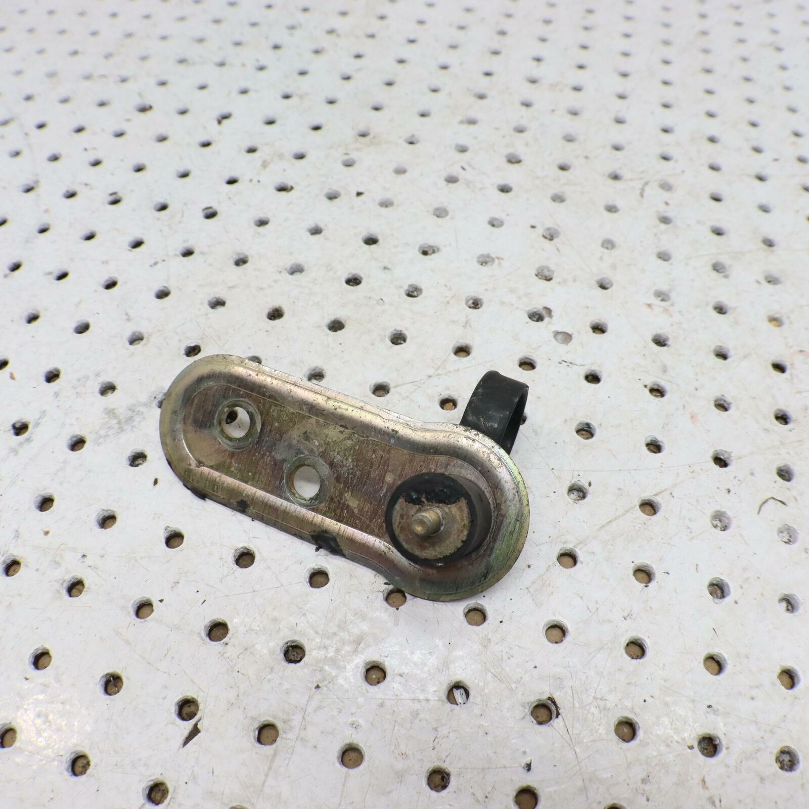 2006 POLARIS SWITCHBACK EXHAUST MOUNT RUBBER DAMPER ISOLATOR  5249148 3021398