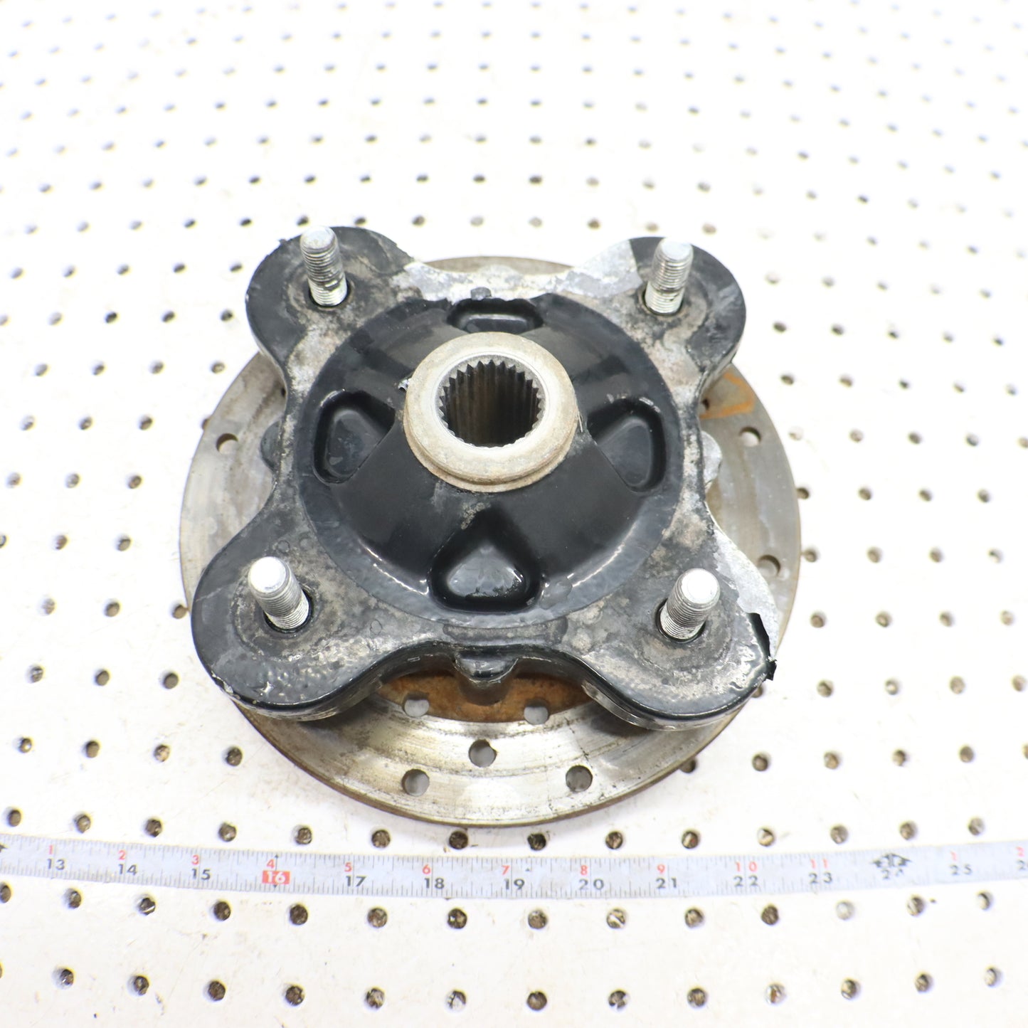 2013 Polaris Ranger Xp 900 Wheel Hub REAR 5137431-067; 5142964-067