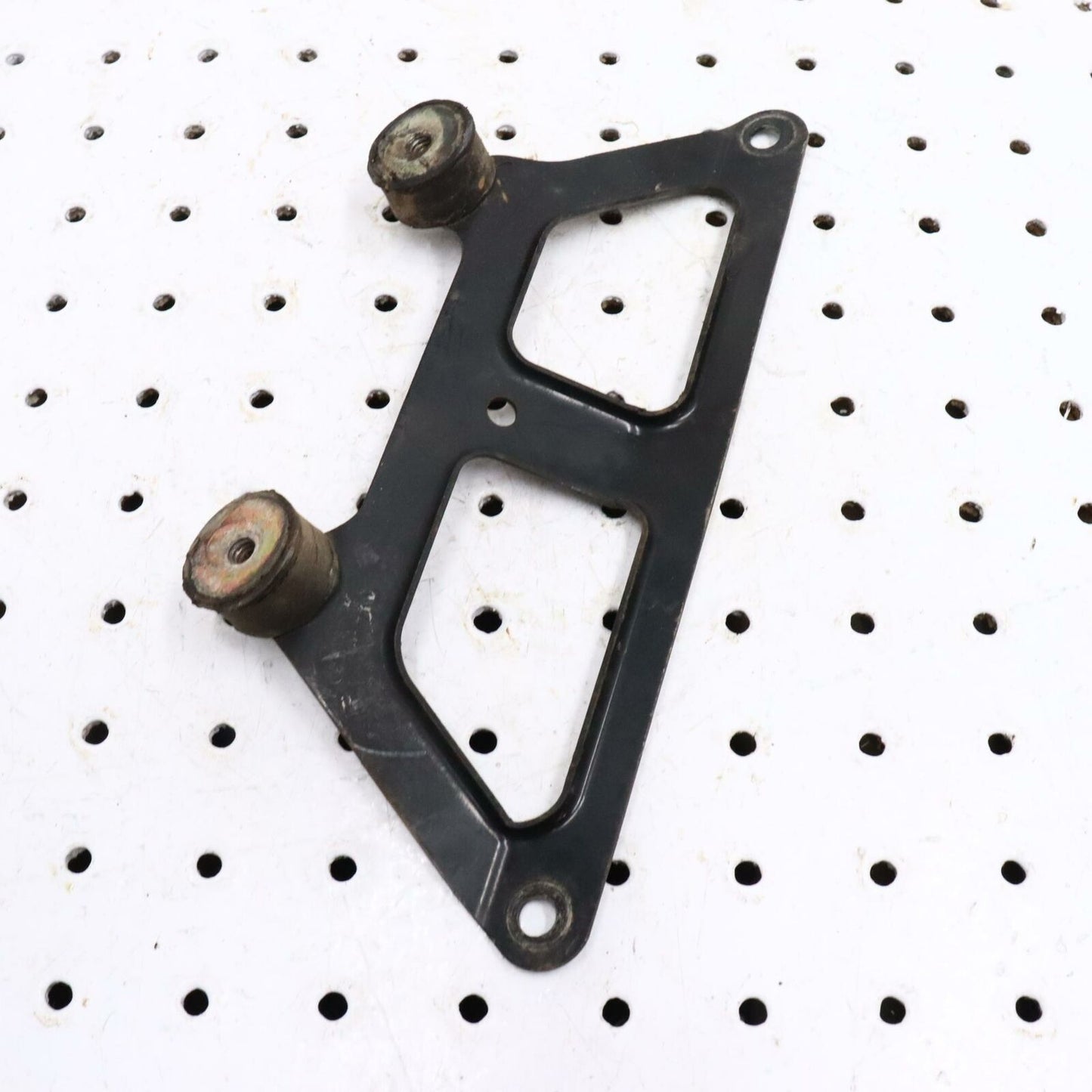 2000 POLARIS MAGNUM 325 OIL COOLER TOP BRACKET 5243783-067