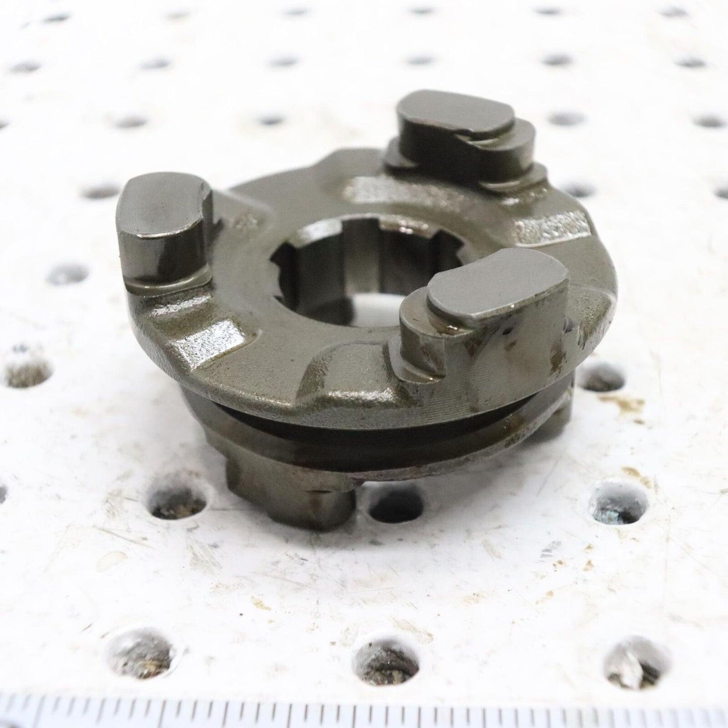 2013 YAMAHA GRIZZLY 700 TRANSMISSION CLUTCH DOG 3B4-17285-02-00
