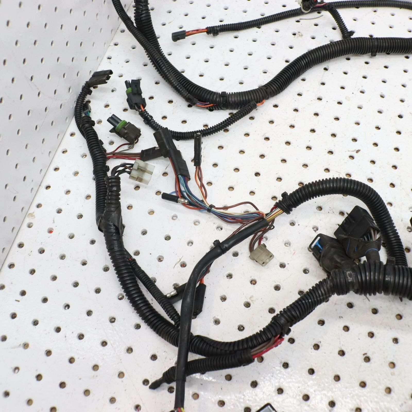 2006 POLARIS SWITCHBACK MAIN WIRING HARNESS WIRE LOOM 2410641