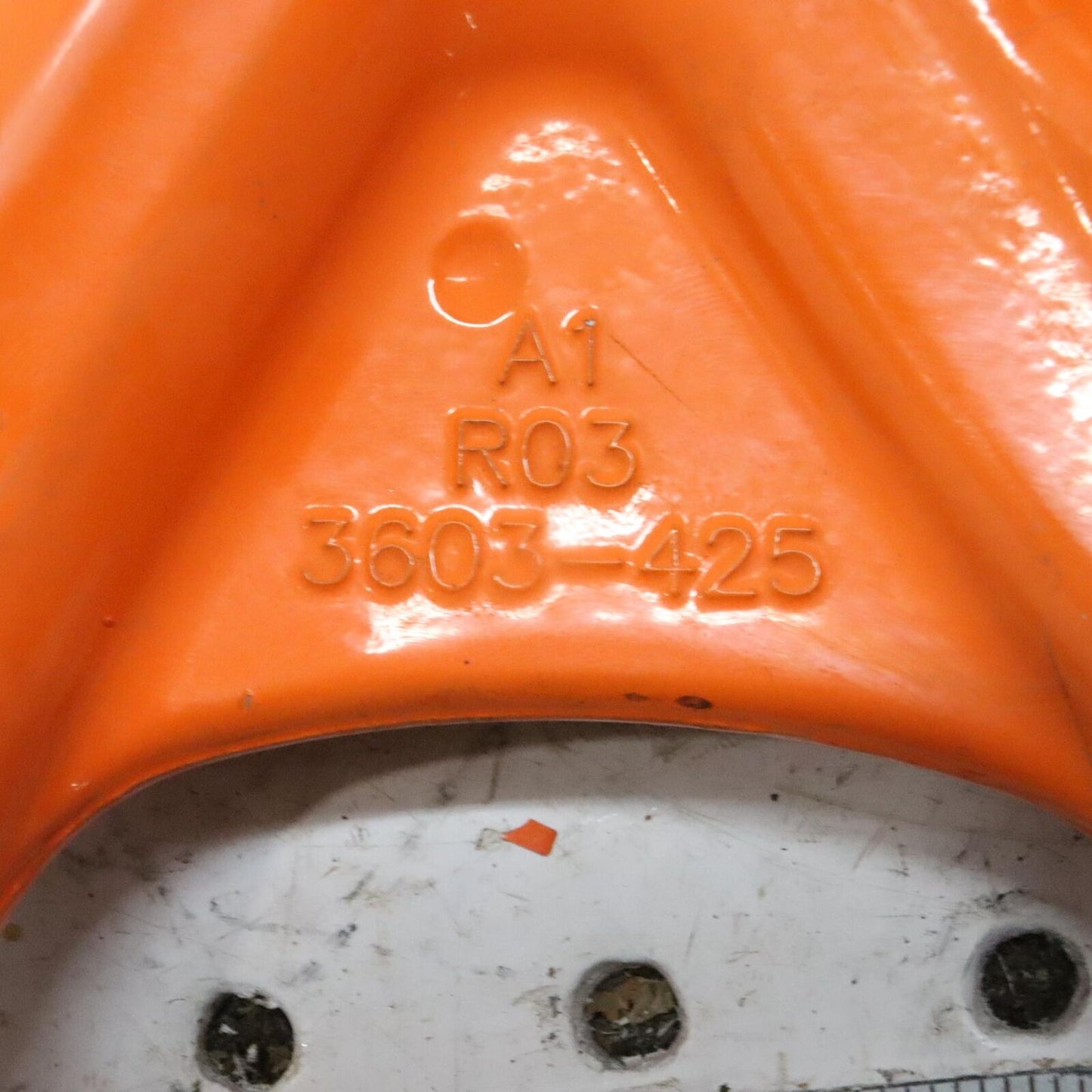 2014 ARCTIC CAT M8000 RIGHT FRONT STEERING ARM SPINDLE KNUCKLE 3703-431