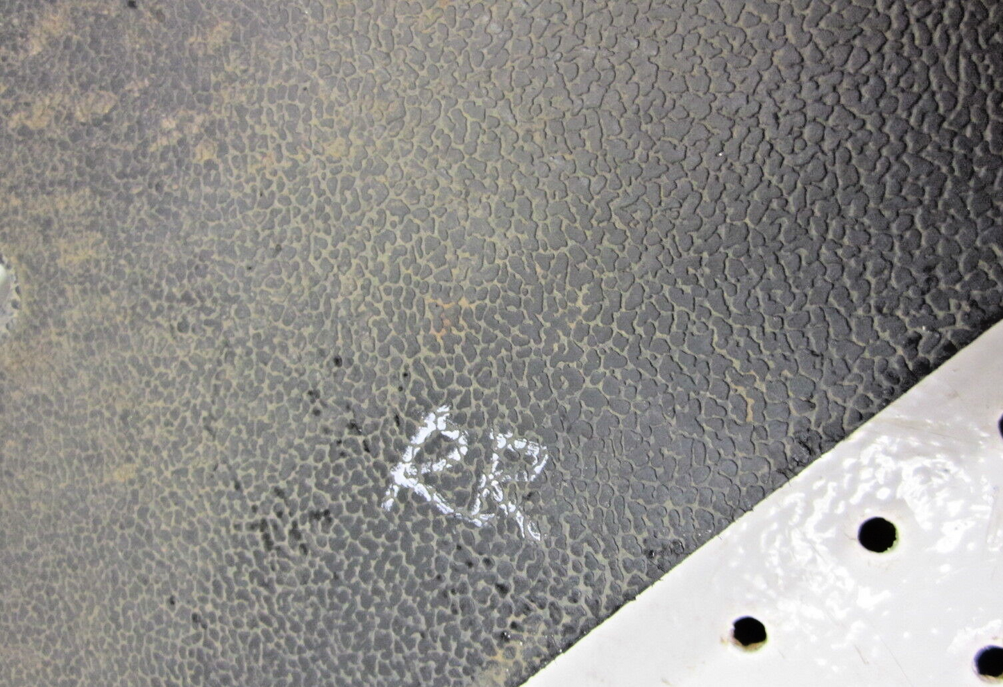 1994 POLARIS SPORTSMAN 400 4X4 MUD GUARD RIGHT REAR 5850110