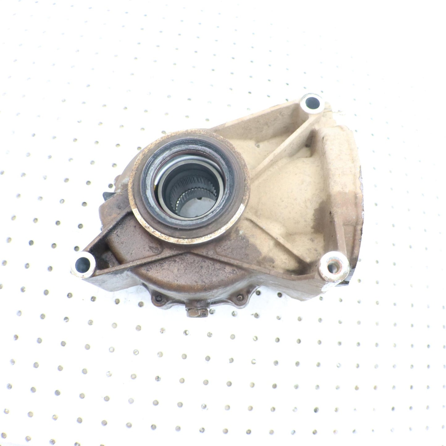 2016 SUZUKI KING QUAD 500 REAR GEARCASE FINAL DRIVE 27410-31G50 DAMAGED