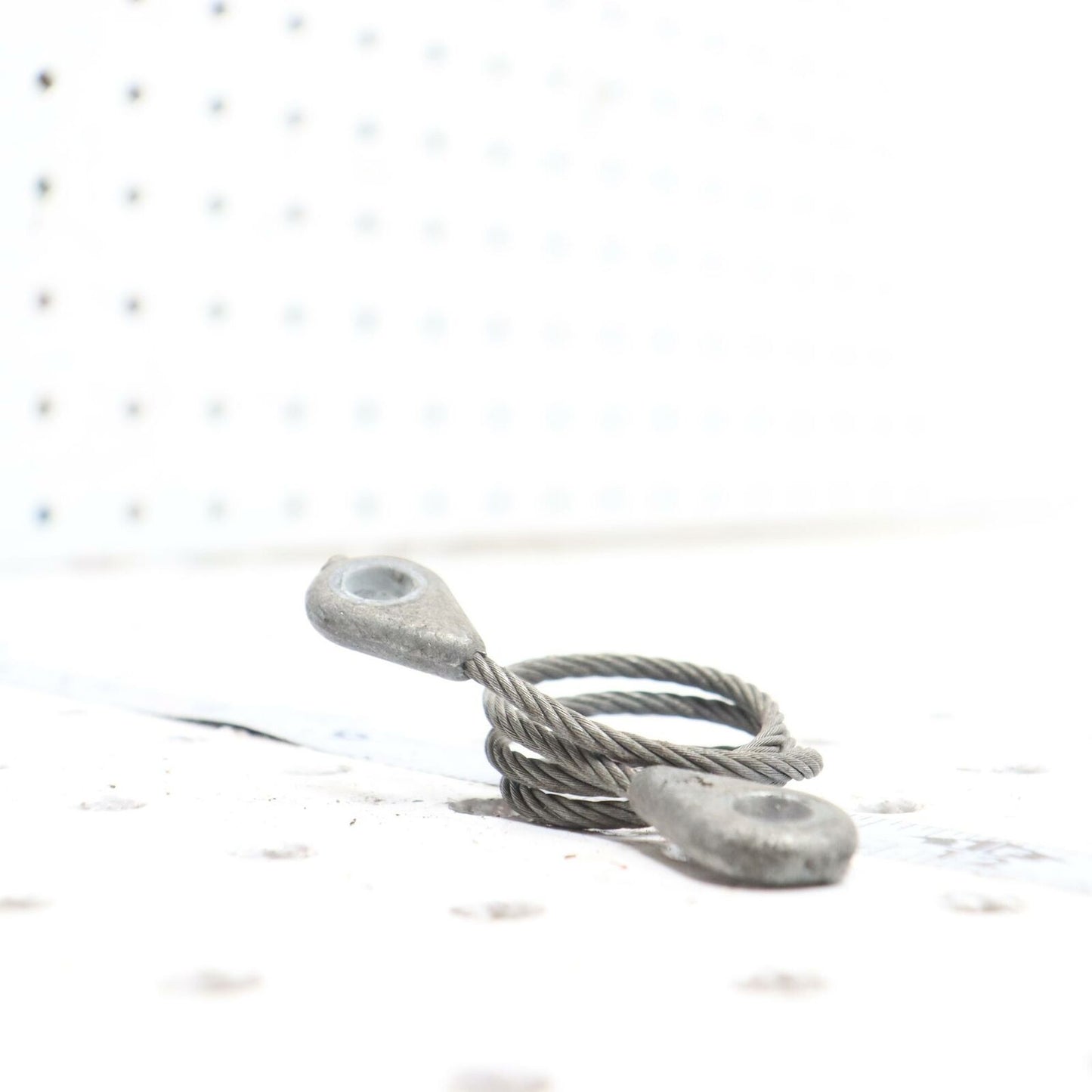 2006 POLARIS RMK 700 CABLE HOOD RETAINER 7081133