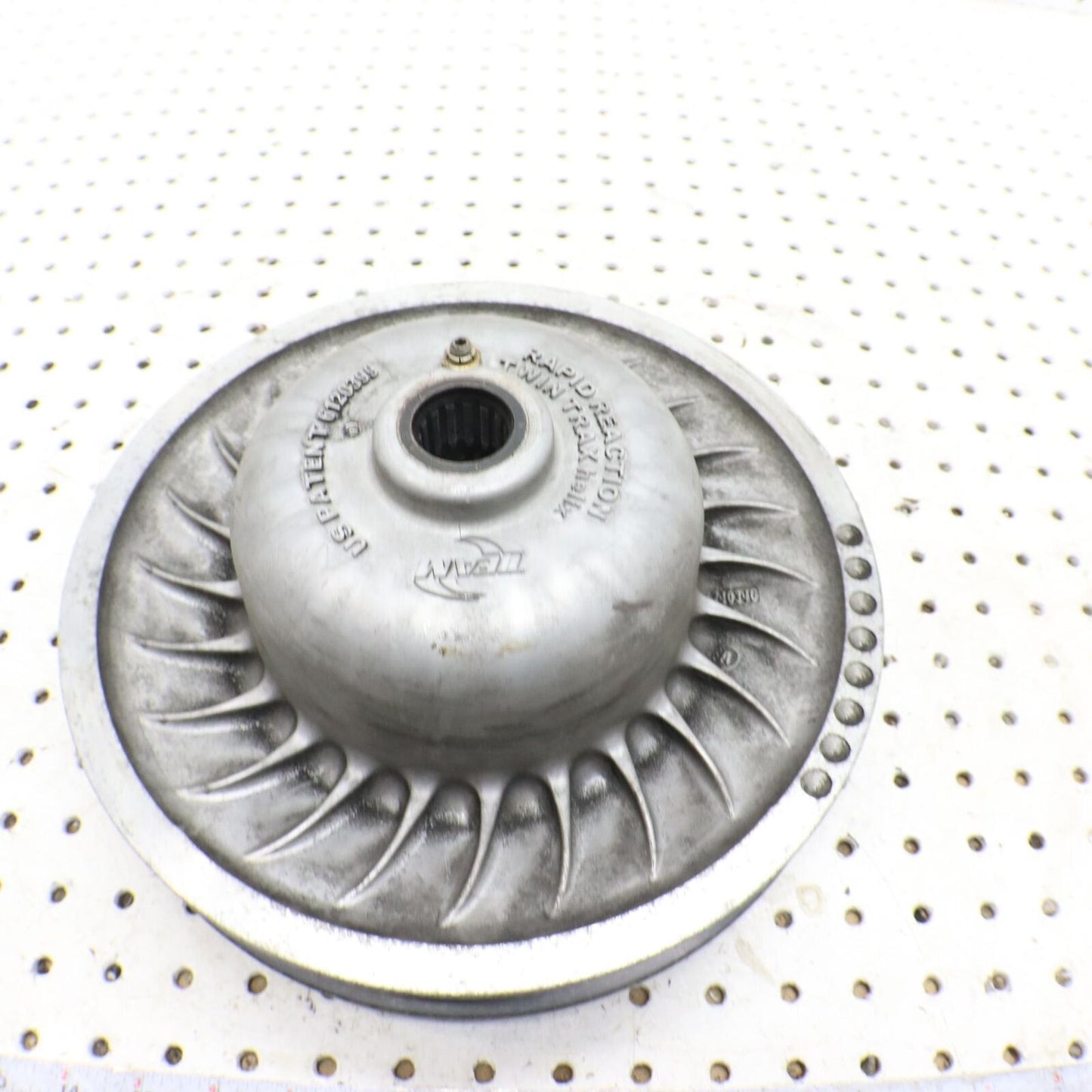 2008 POLARIS SWITCHBACK TURBO SECONDARY DRIVEN CLUTCH ASSEMBLY 1322645 1322948