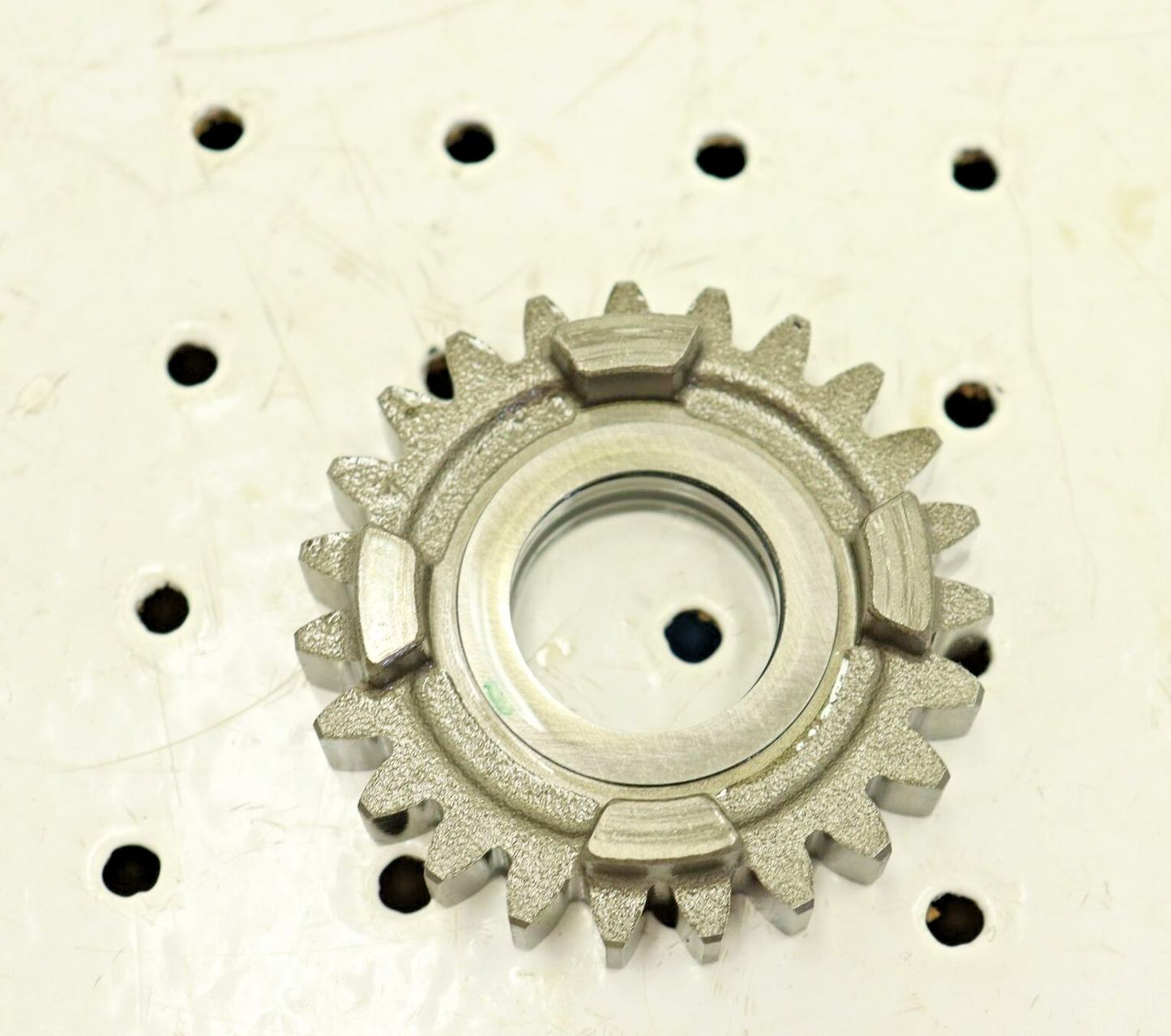 2003 SUZUKI SAVAGE 650 TRANSMISSION GEAR 4TH DRIVE 24241-24B13 24241-24B12
