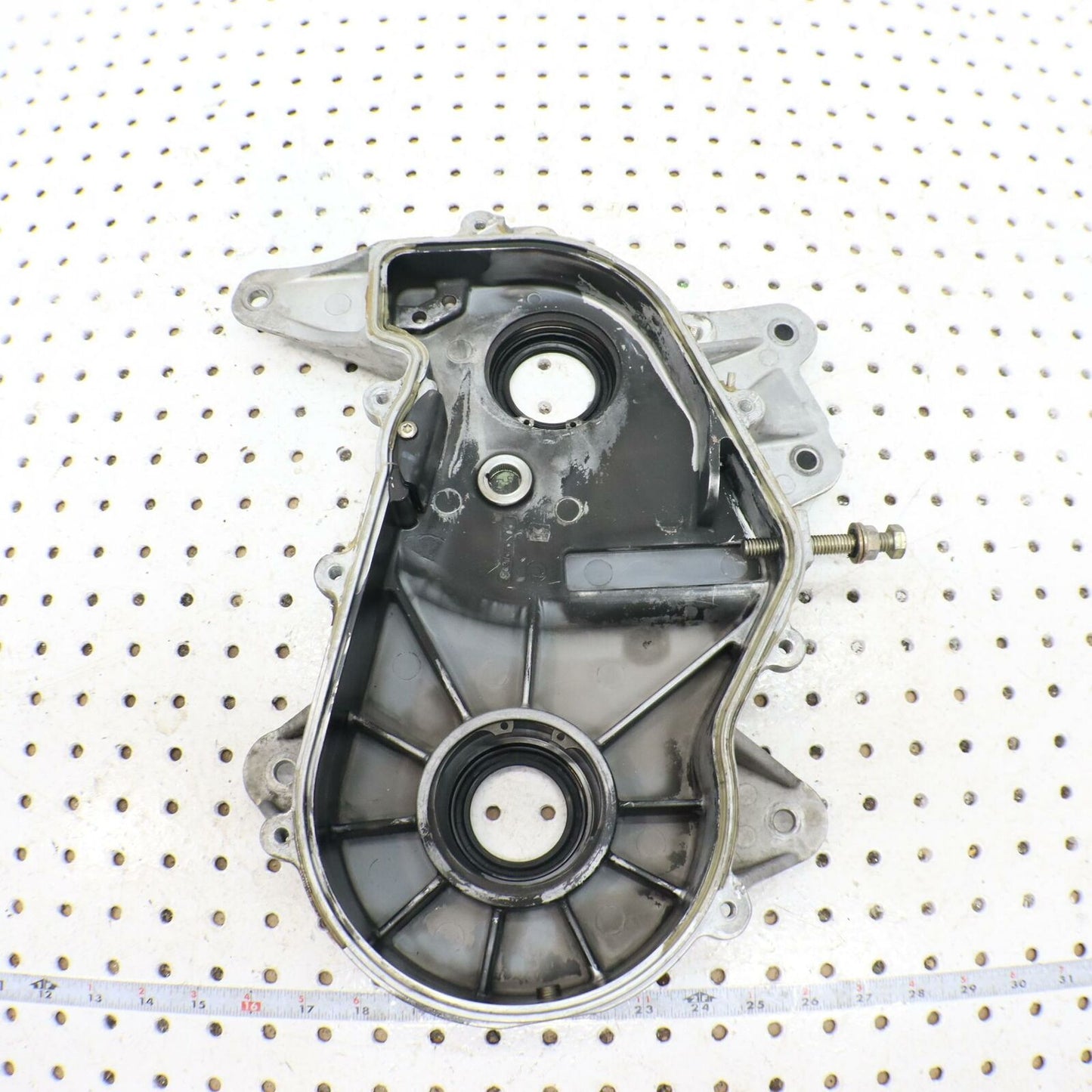 2006 POLARIS FST SWITCHBACK TRACK CHAIN HOUSING CASE 1332318