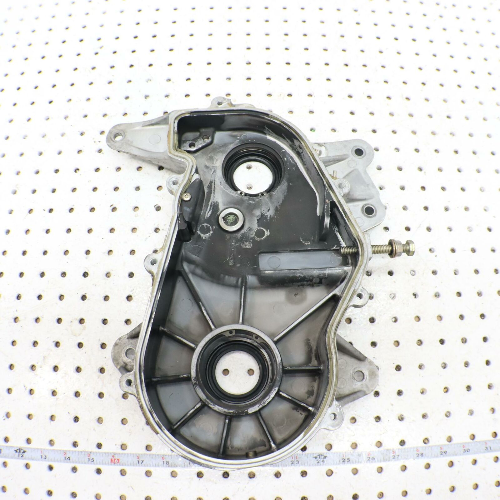 2006 POLARIS FST SWITCHBACK TRACK CHAIN HOUSING CASE 1332318